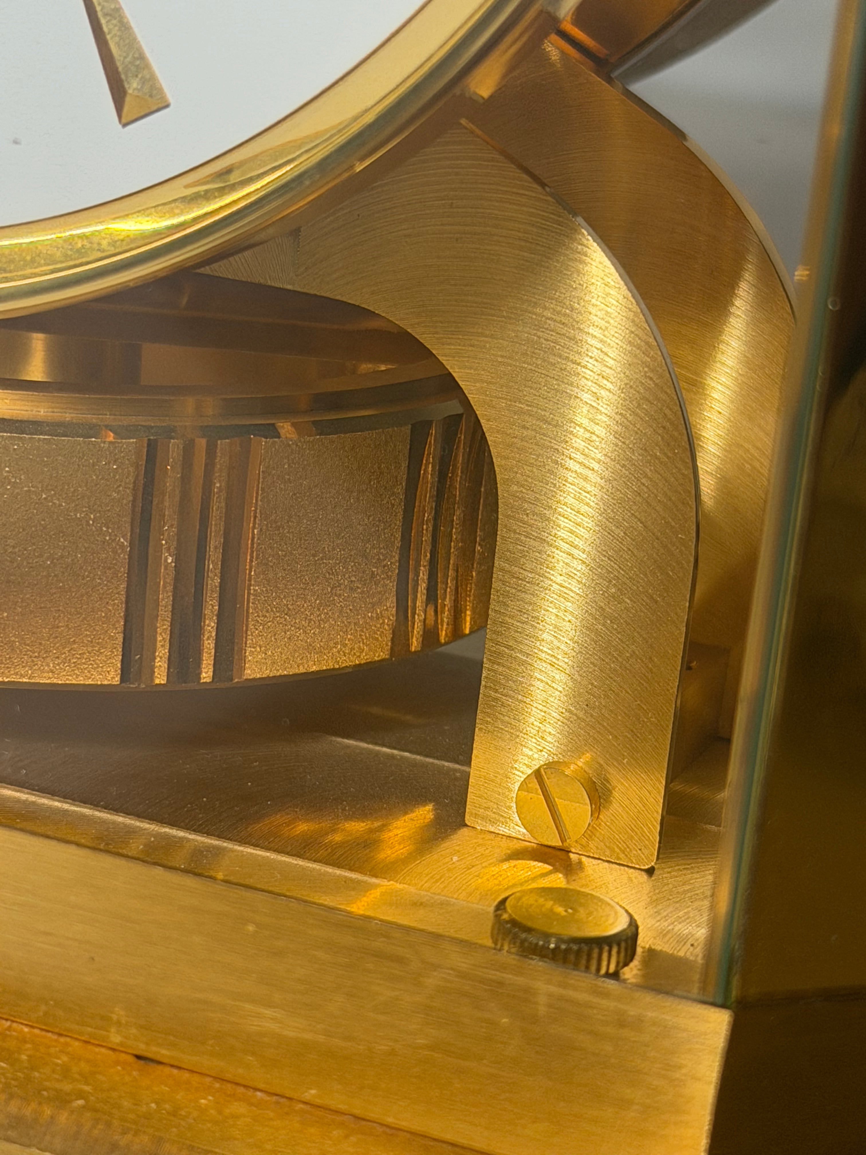 Jaeger-LeCoultre Atmos Calibre 528-8 – Gilt Brass – Swiss Perpetual Motion Clock