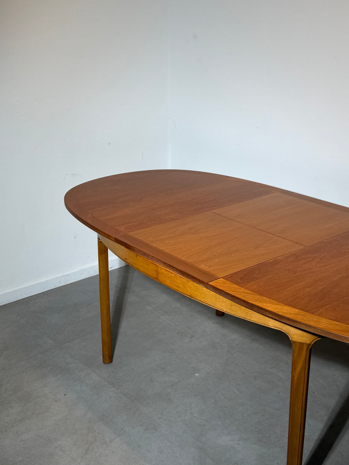 Nathan Extendable Teak Dining Table – British Mid-Century Modern, 1960s