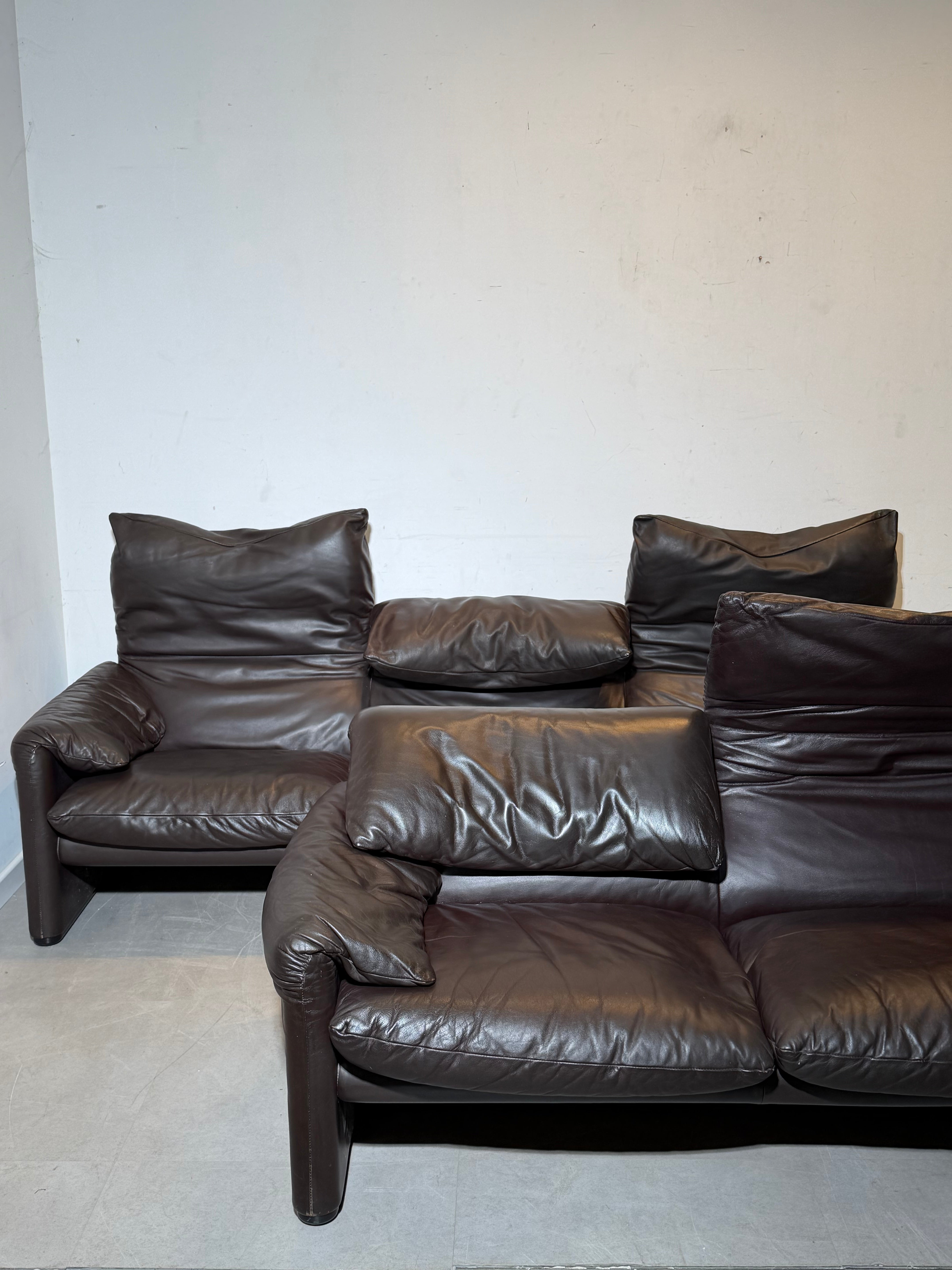 Cassina Maralunga 3 + 2 Sofa Set by Vico Magistretti