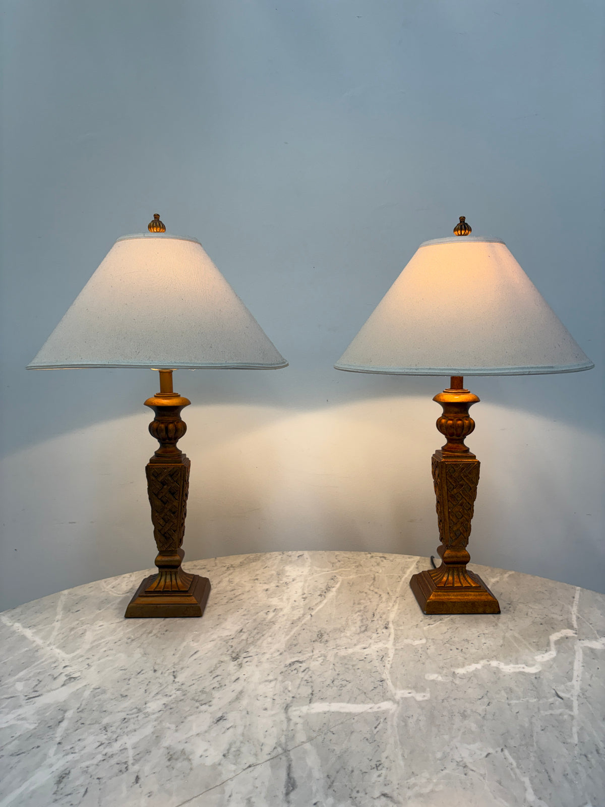 Table lamp Gold finish