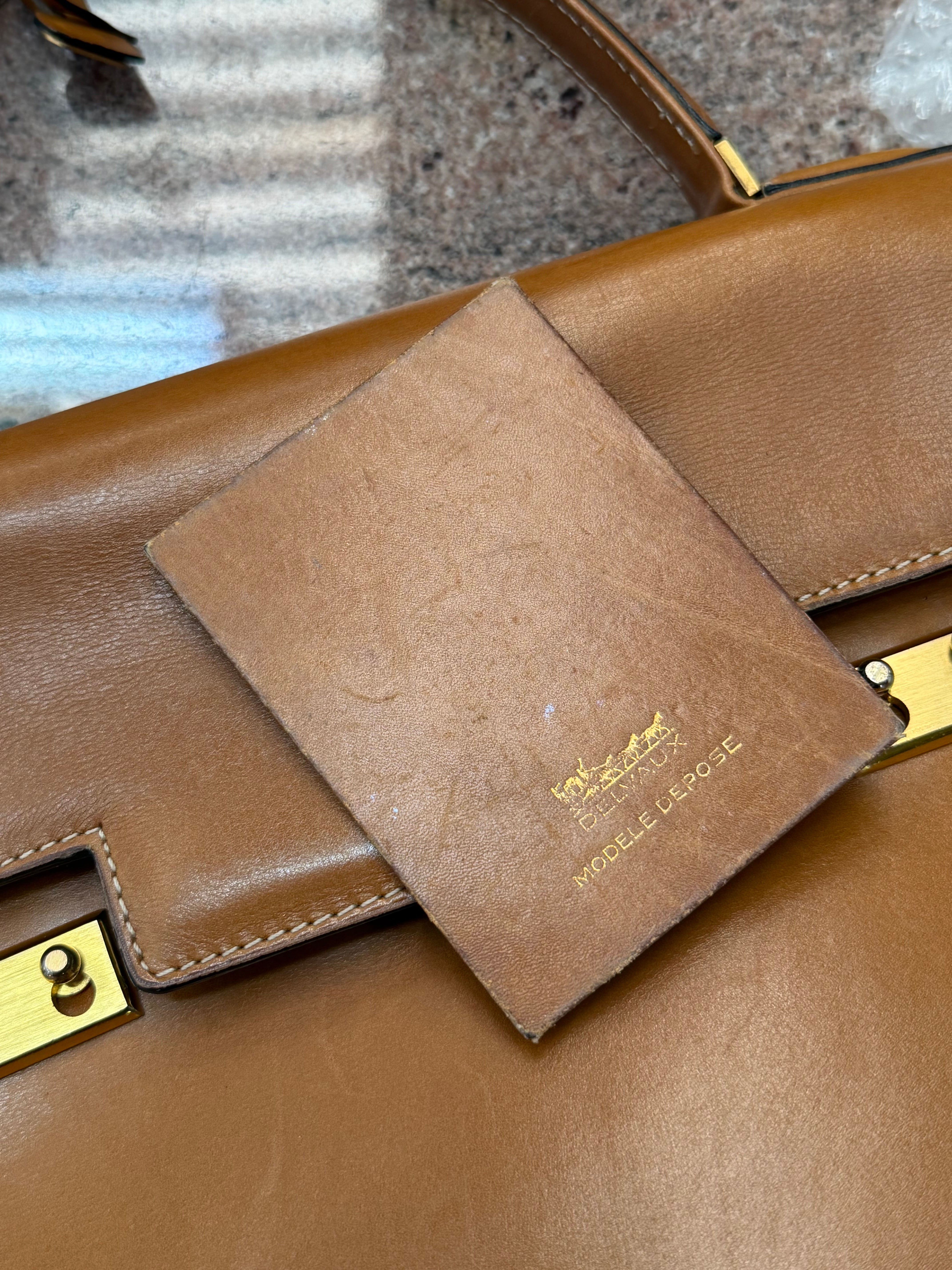 Vintage Delvaux Tempete MM Handbag – Cognac Leather – With Mirror & Original Dustbag