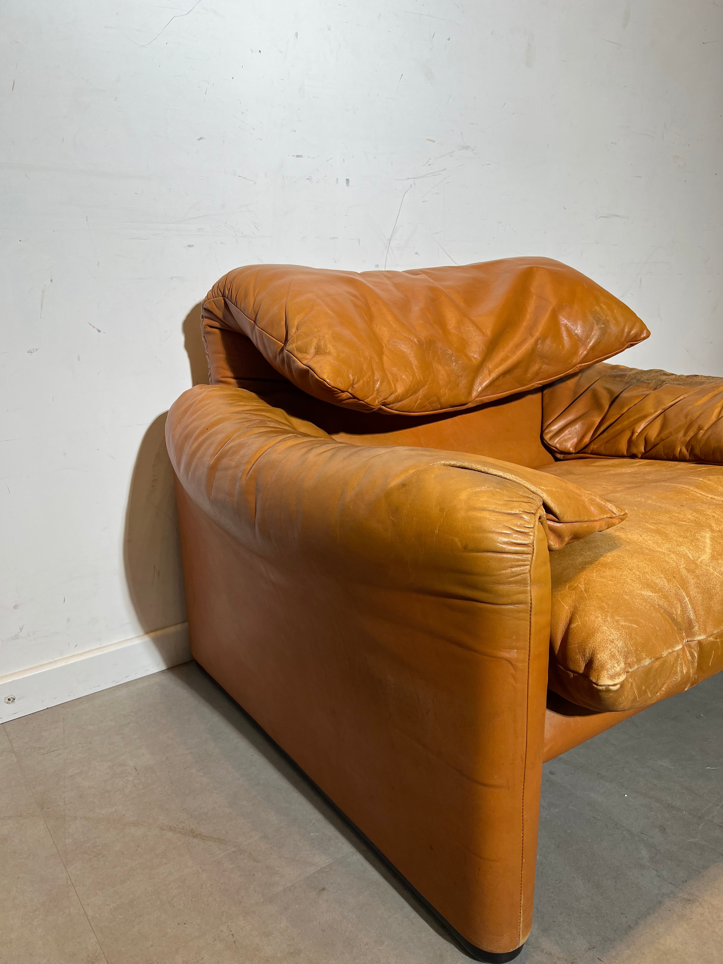 Cassina Maralunga Leather Lounge Chair by Vico Magistretti