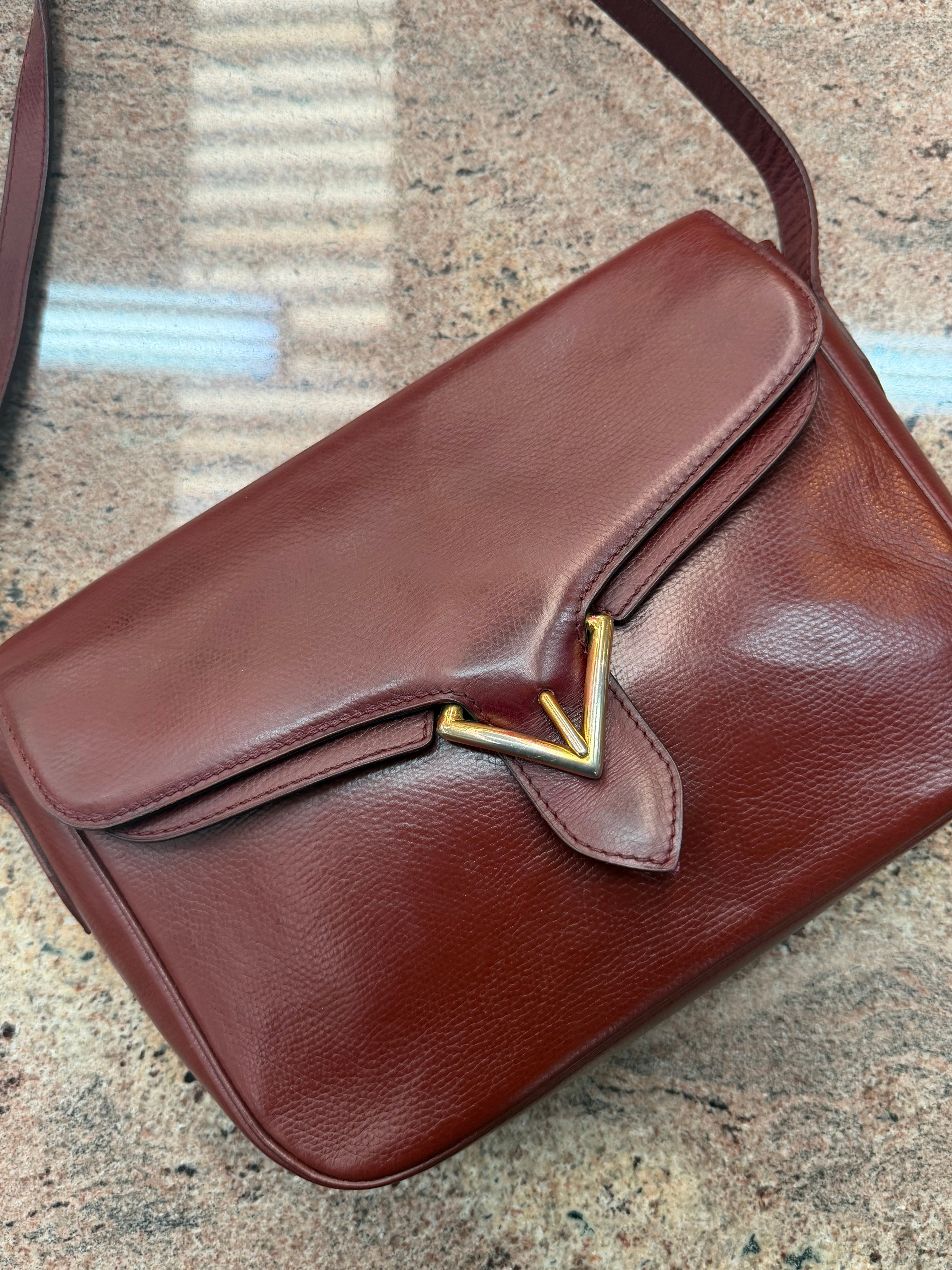 Vintage Delvaux Crossbody Bag – Burgundy Leather – Signature V Clasp – With Original Mirror
