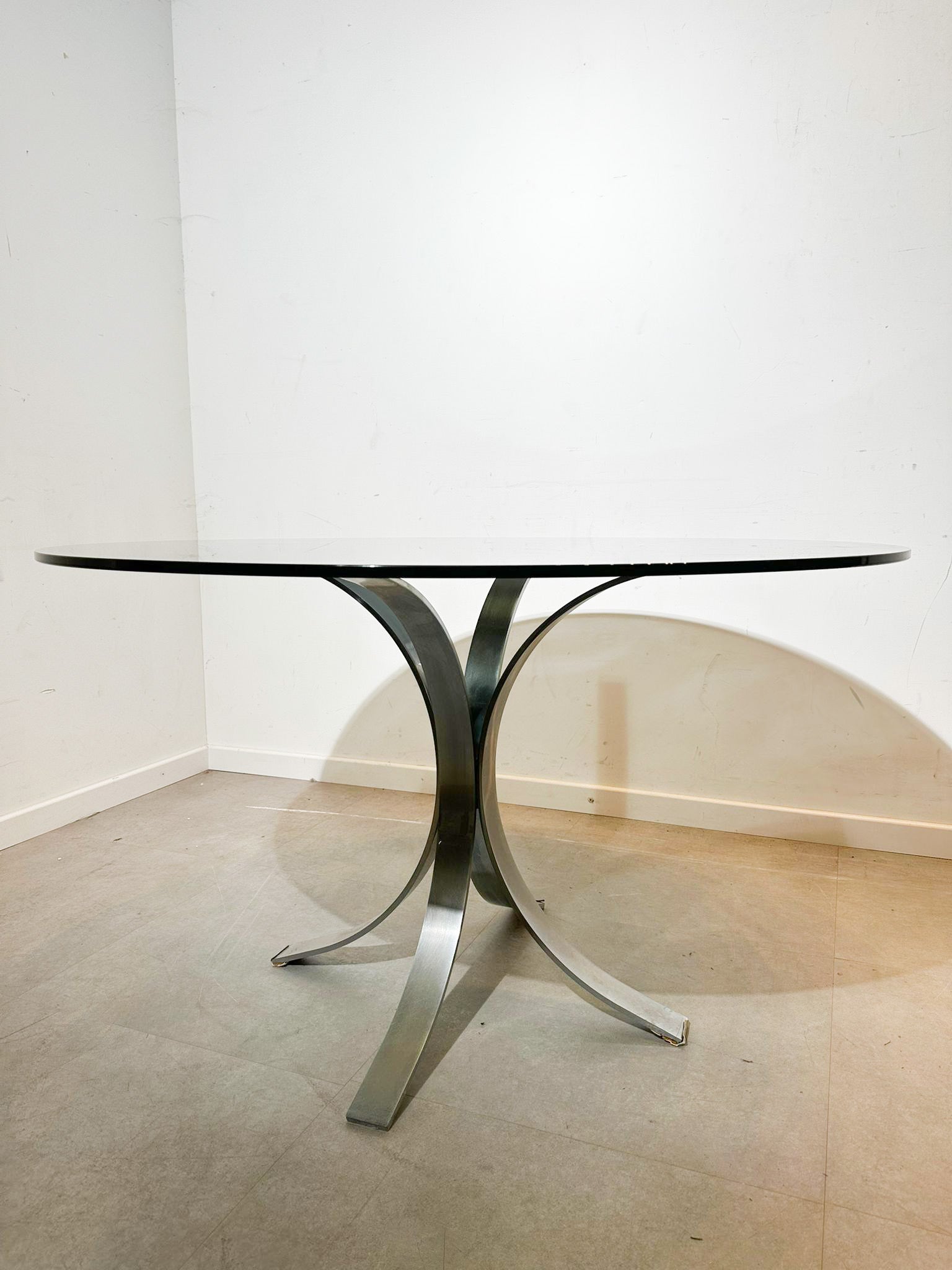 Round Dining Table – Attributed to Osvaldo Borsani (Not Marked)