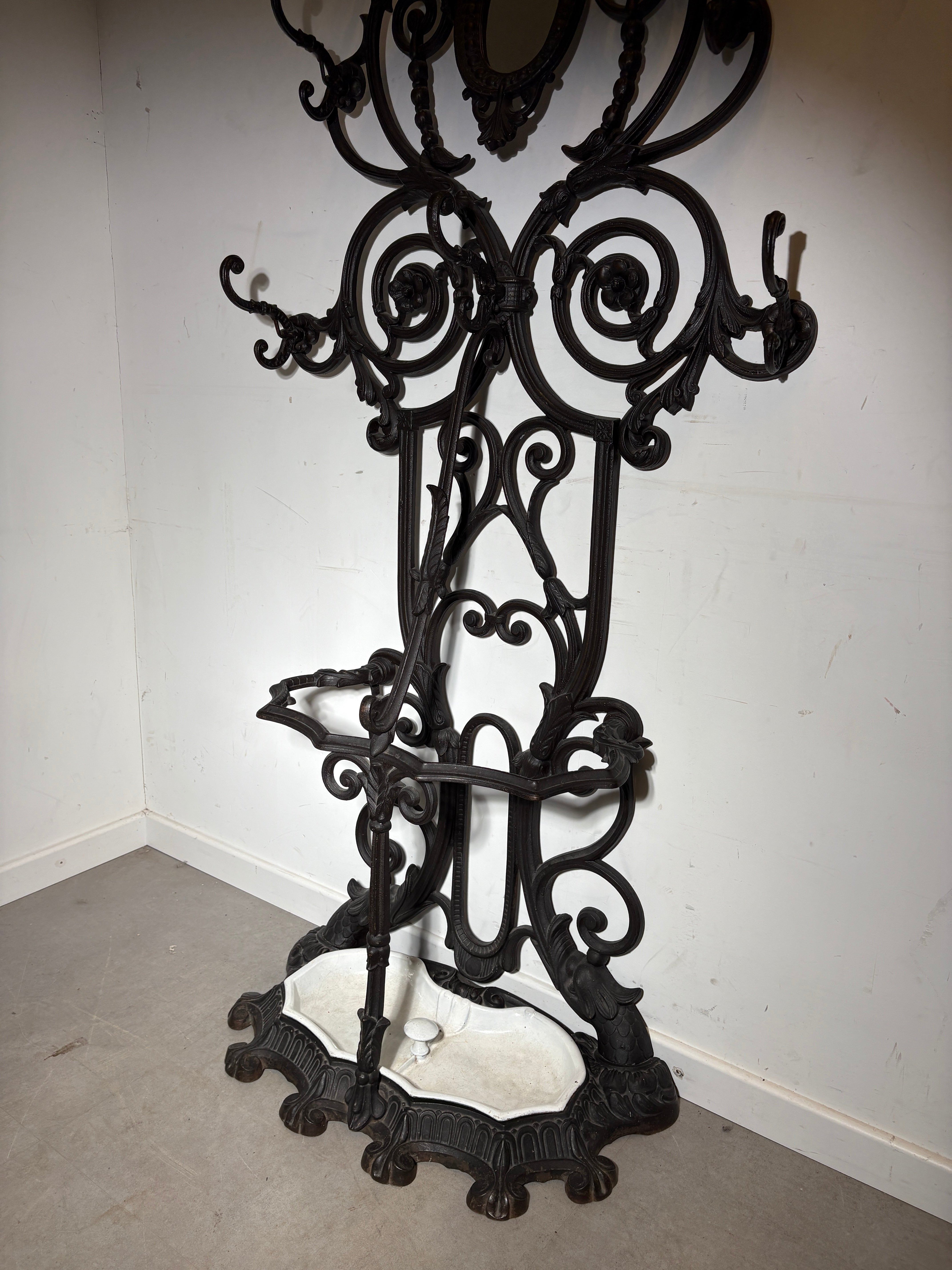 Porte Manteau Cast Iron