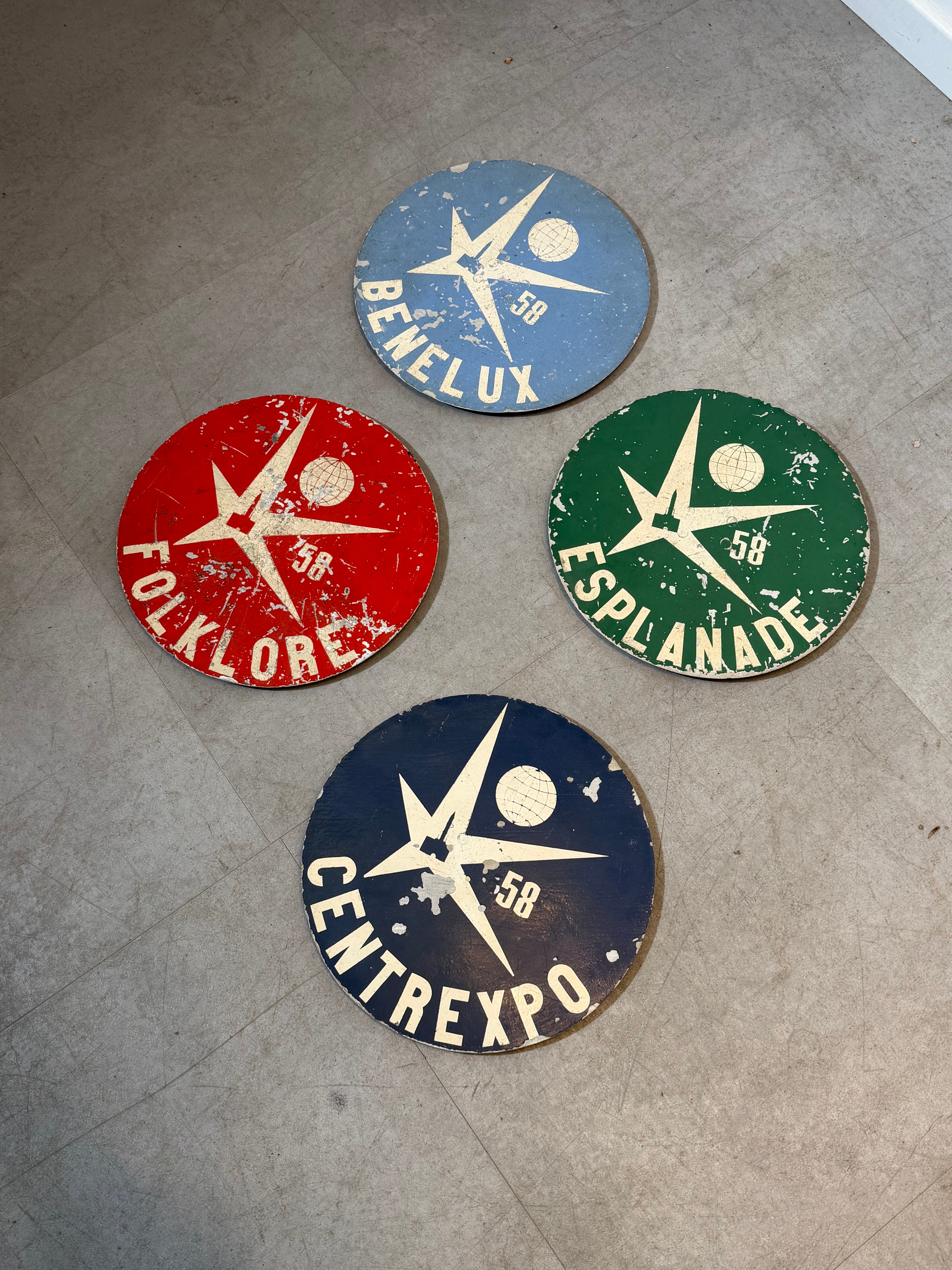 Panneaux ronds originaux de l'Expo 58 (lot de 4)