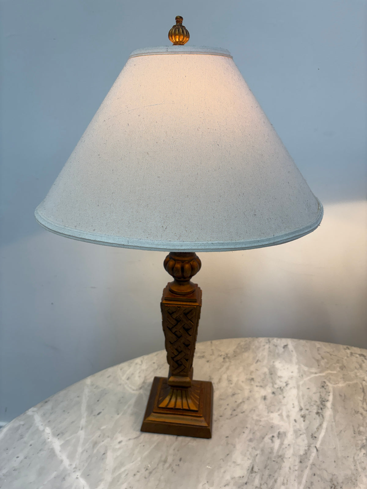 Table lamp Gold finish