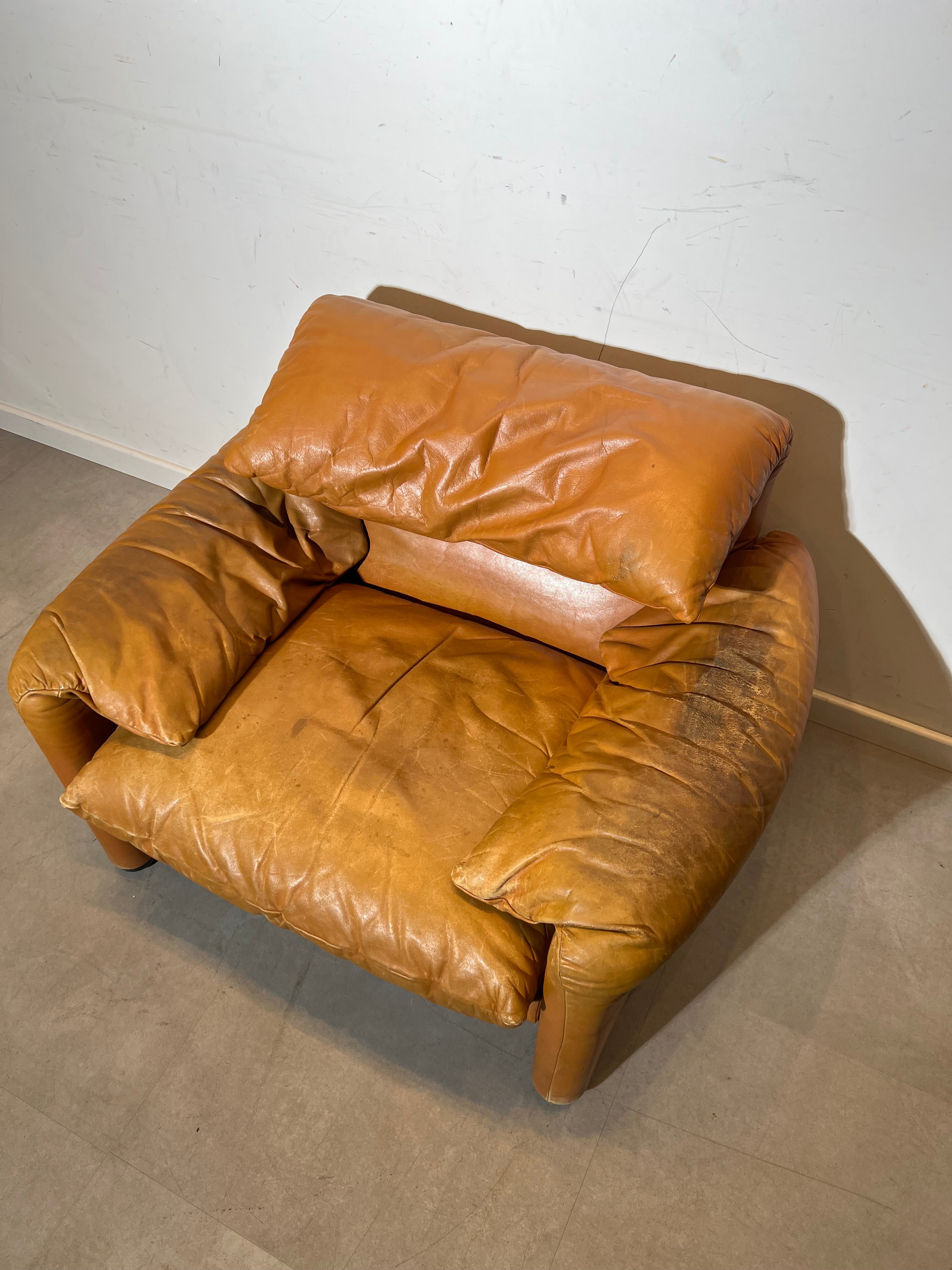 Cassina Maralunga Leather Lounge Chair by Vico Magistretti