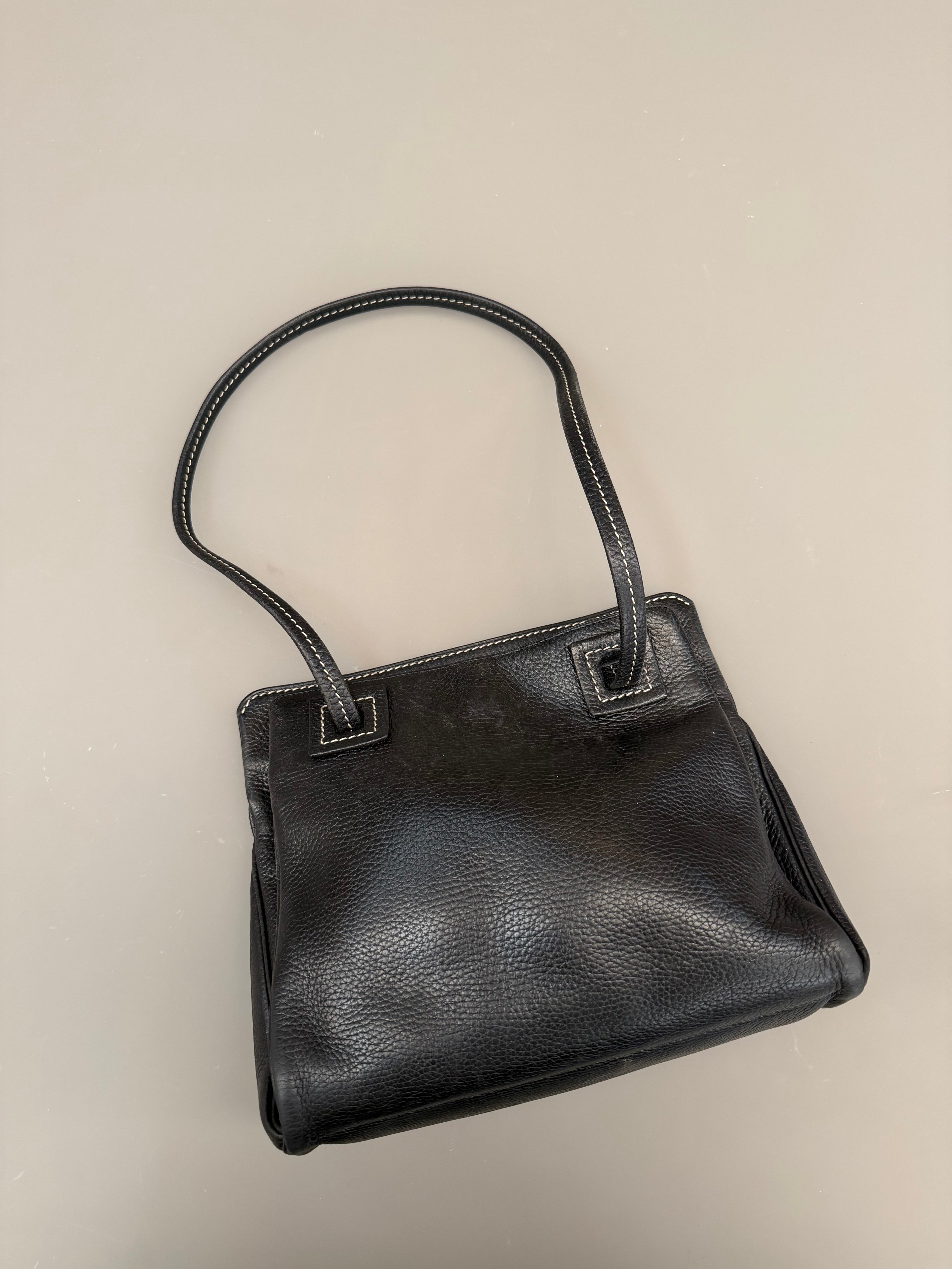 Delvaux Nuage Handbag – Black Grained Leather – Vintage