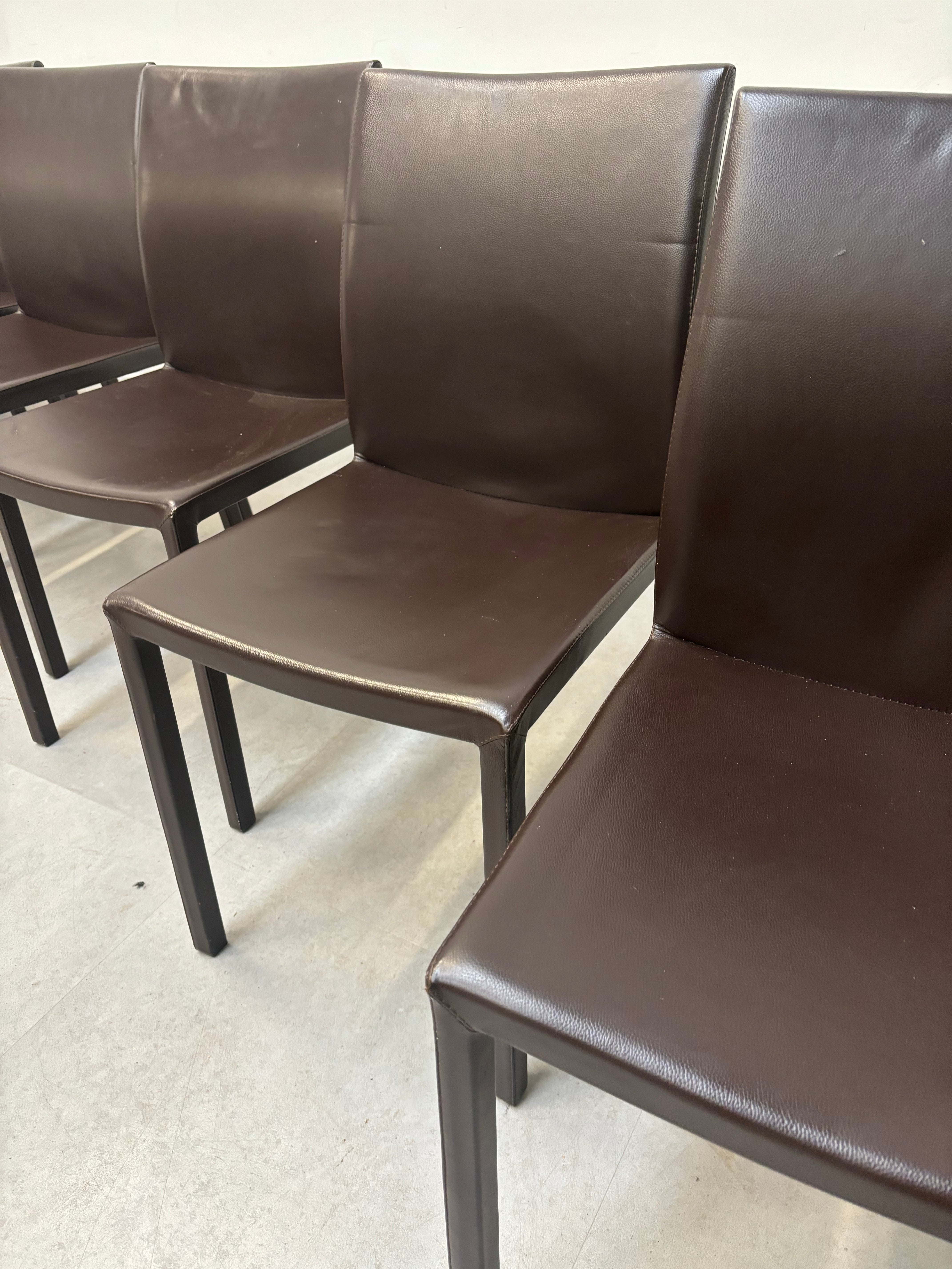 Ensemble de 8 chaises de salle à manger entièrement en cuir marron