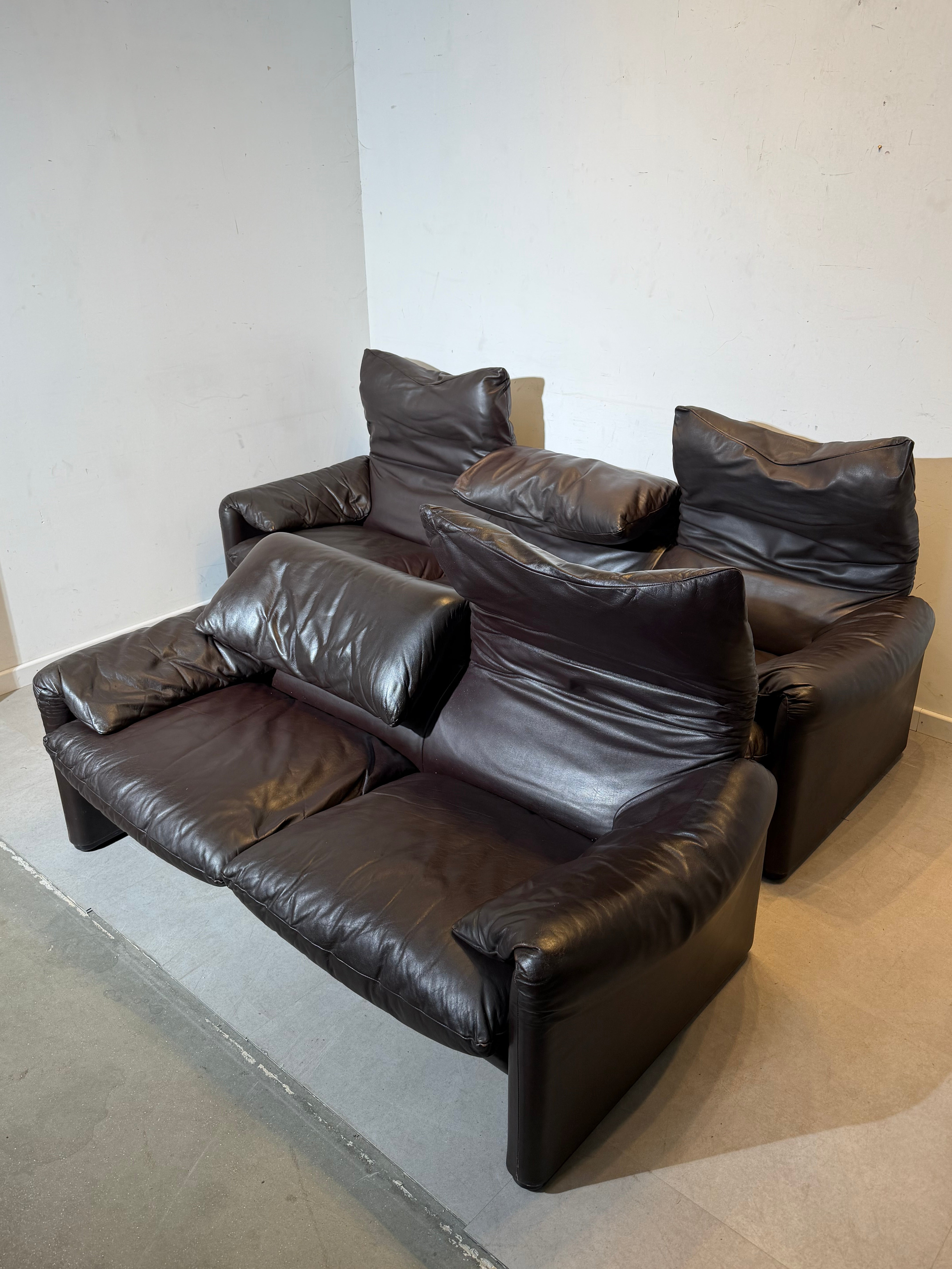 Cassina Maralunga 3 + 2 Sofa Set by Vico Magistretti
