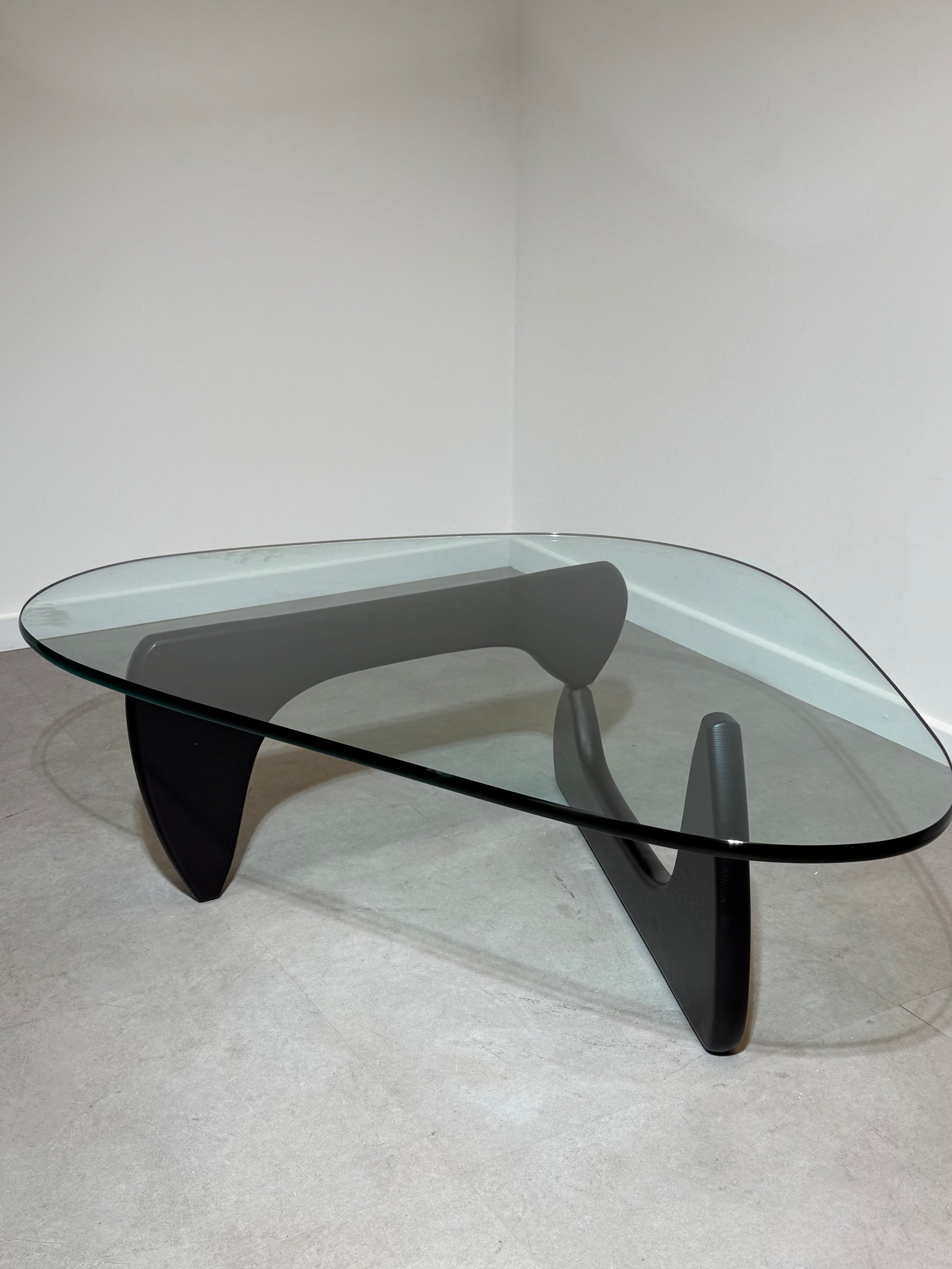 Noguchi Coffee Table by Vitra