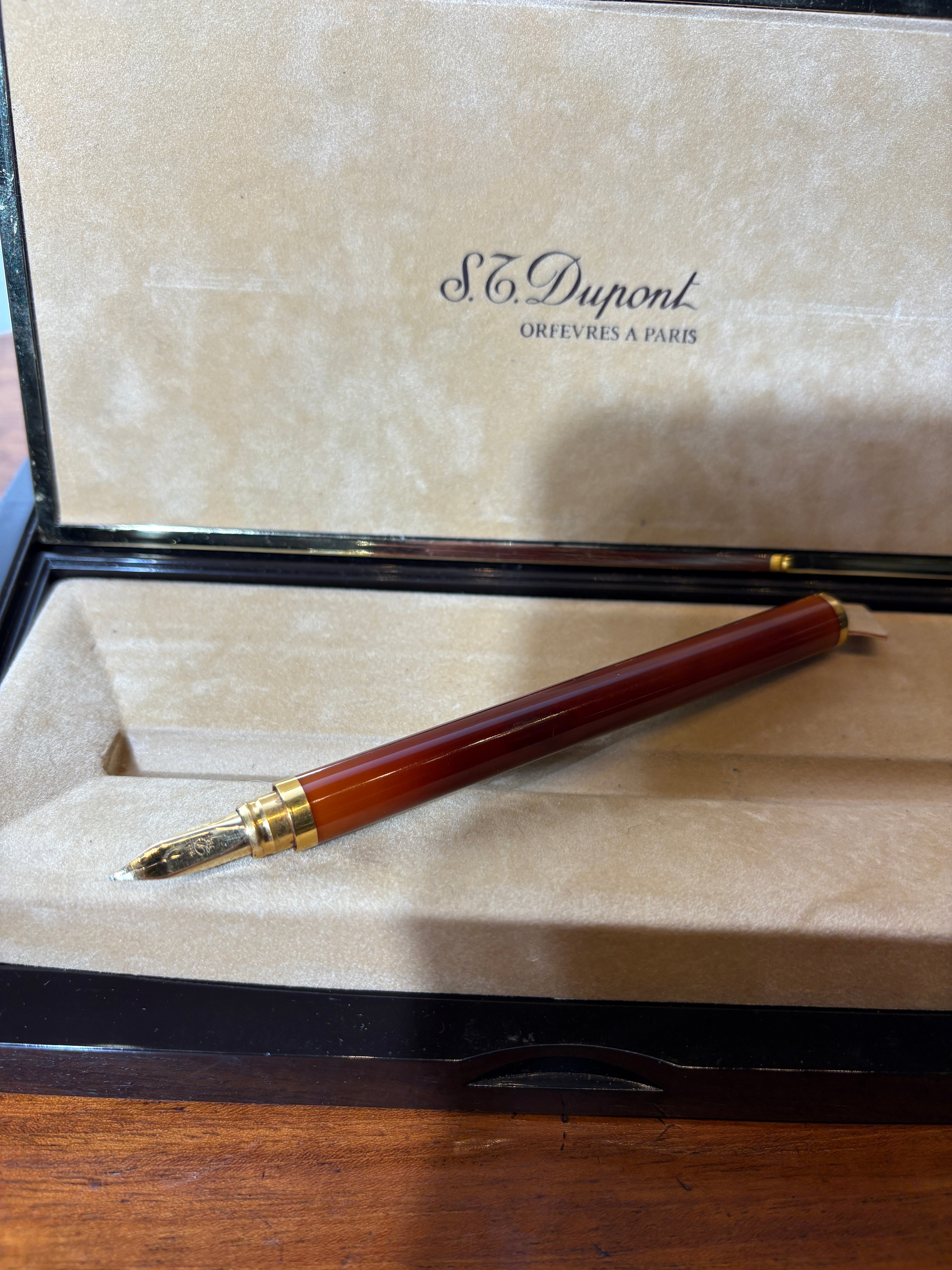 Stylo plume ST Dupont