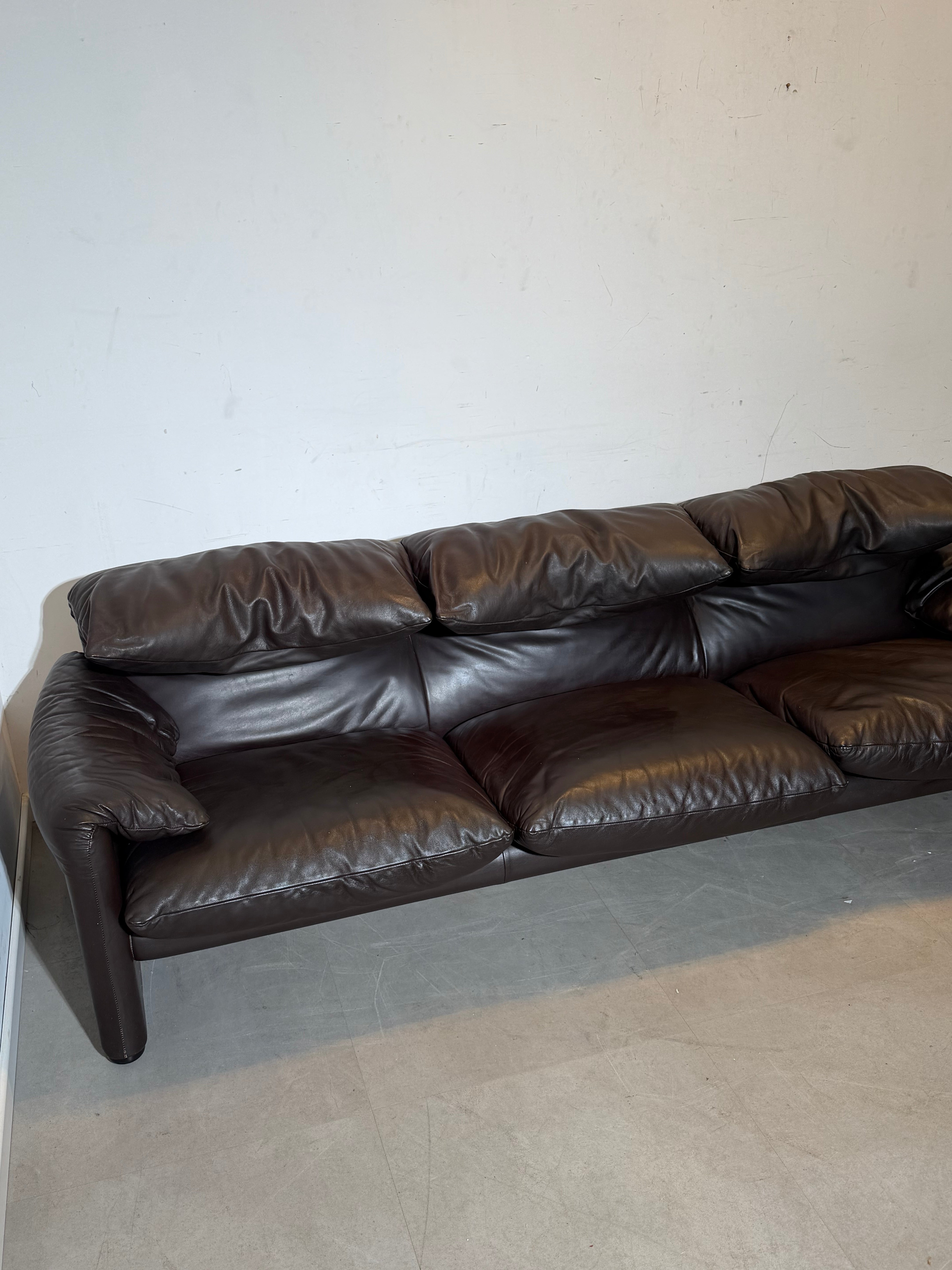 Cassina Maralunga 3 + 2 Sofa Set by Vico Magistretti