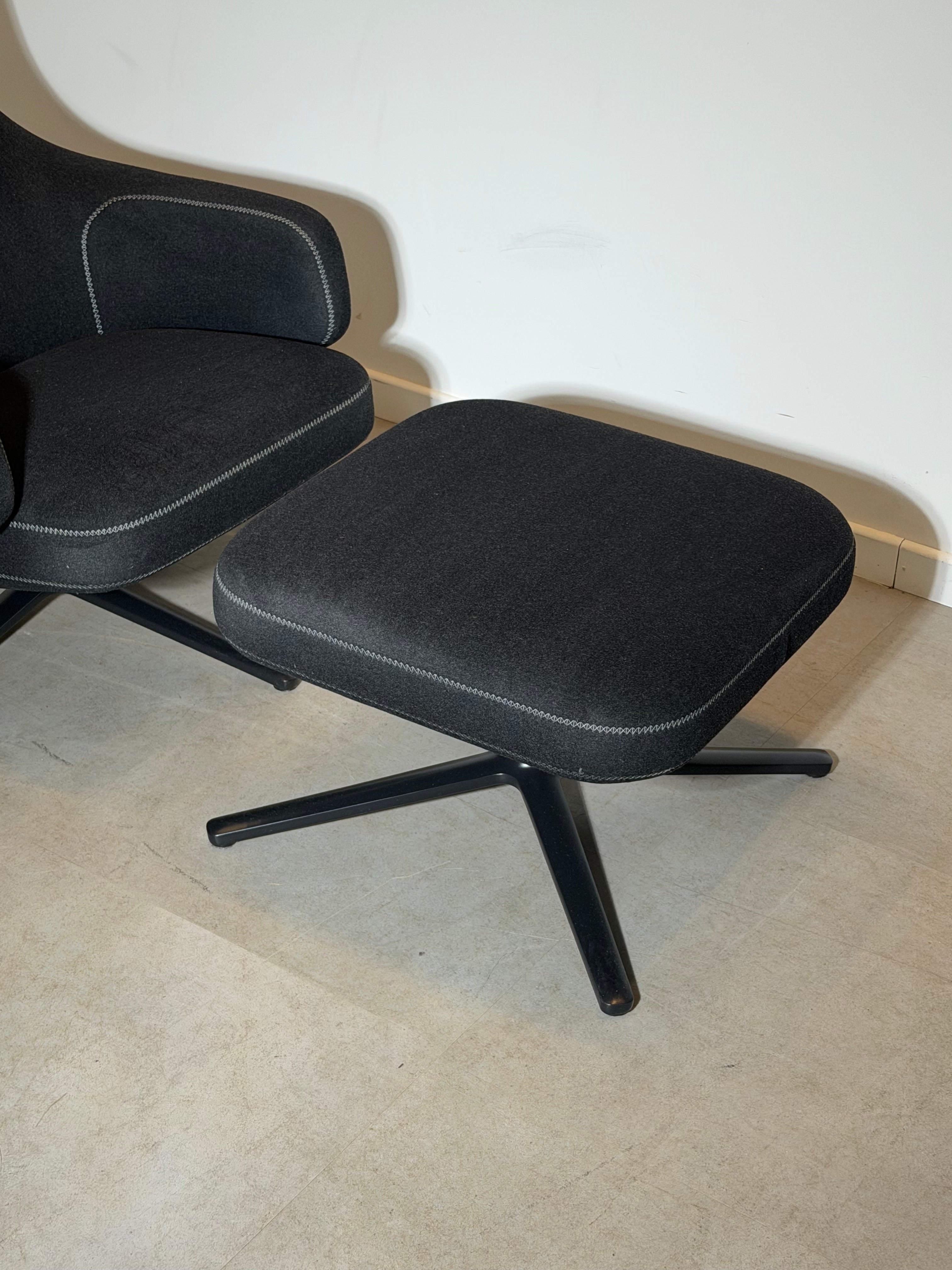 Vitra Repos Lounge Chair with Ottoman – Antonio Citterio