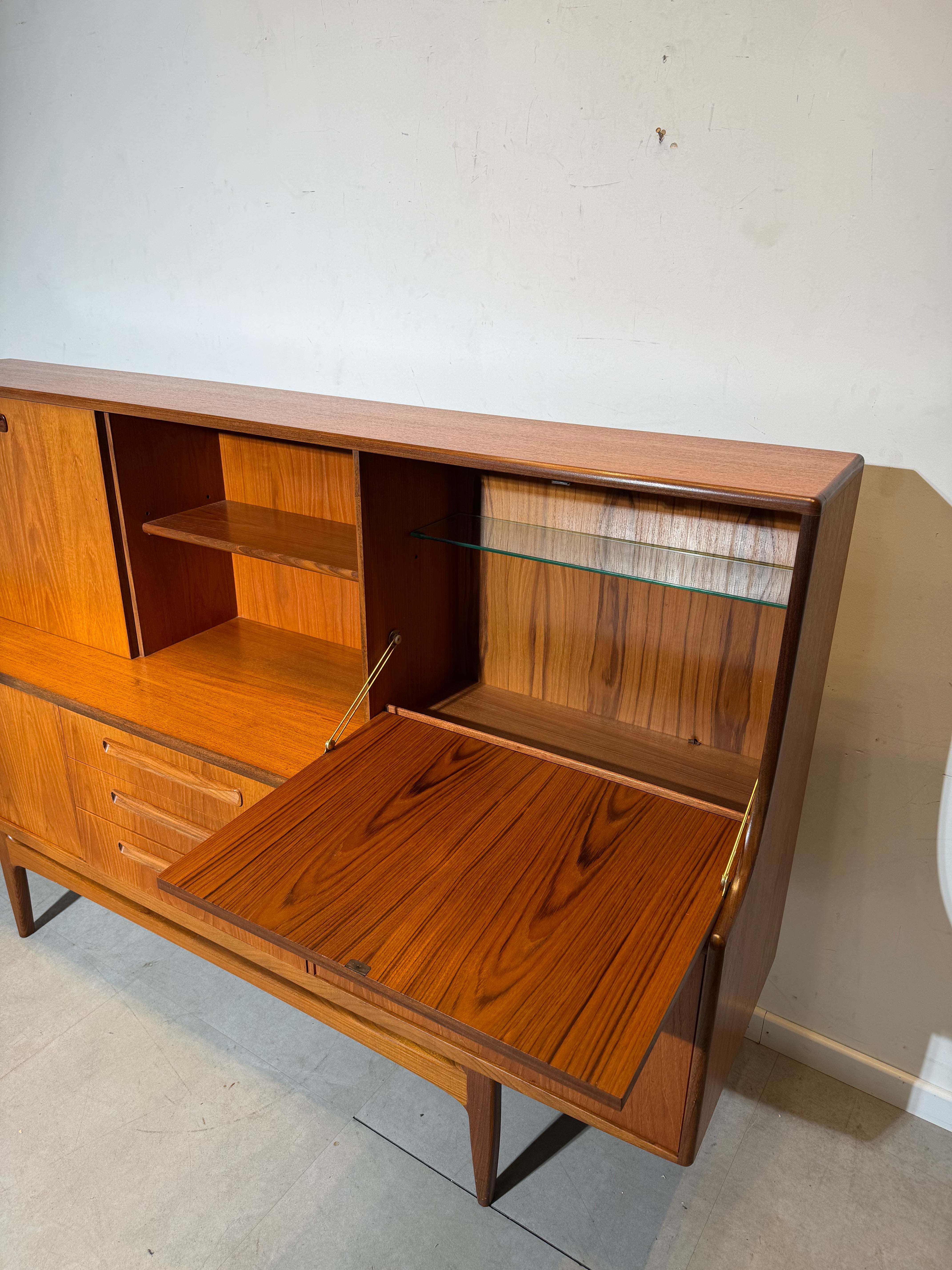 G-Plan “Fresco” Highboard – Mid-Century Modern (1960s)