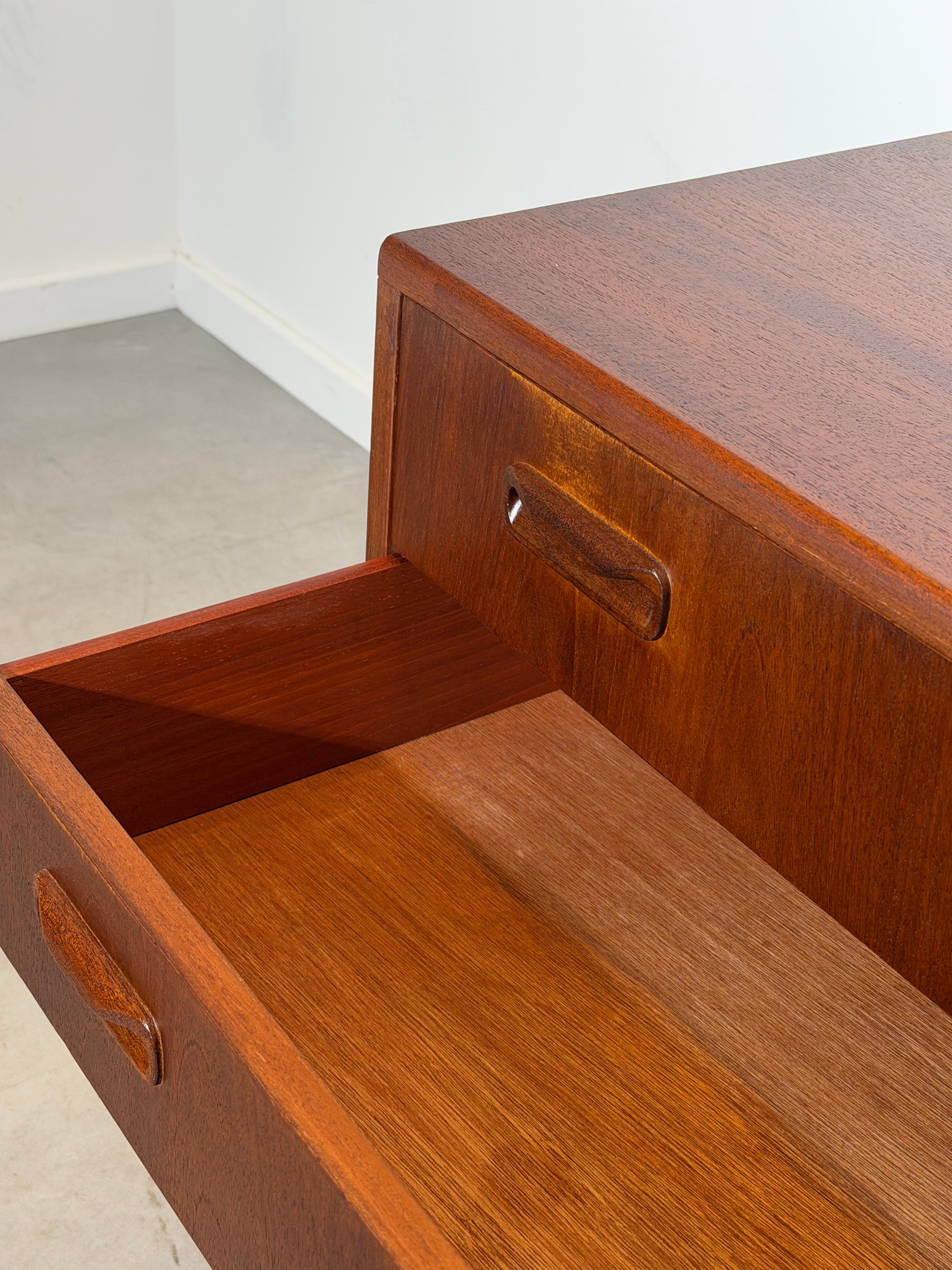 G-Plan Hairpin Chest of Drawers in Teak