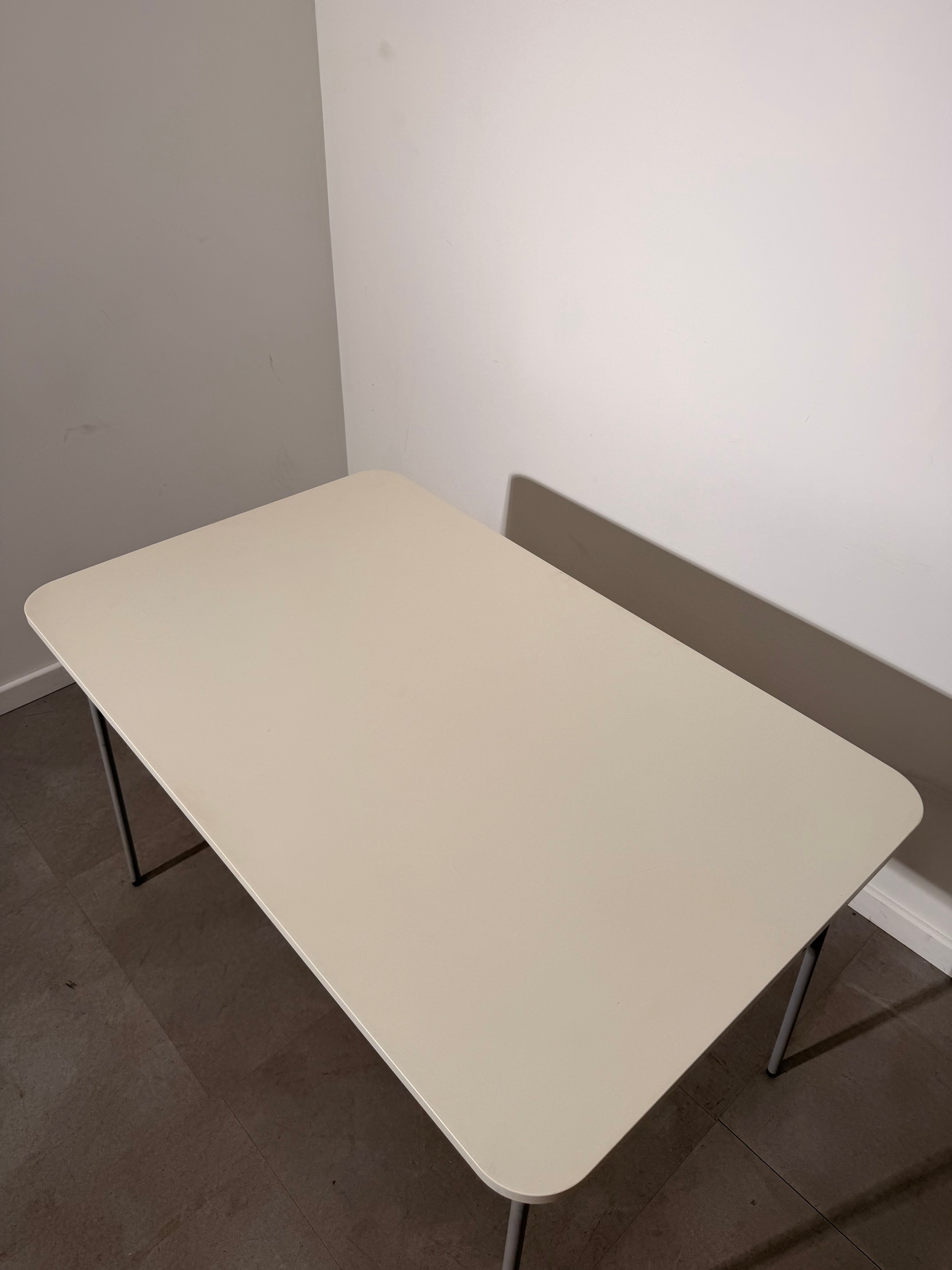 Magis Centomila Tavolo by James Irvine – White Dining / Desk Table