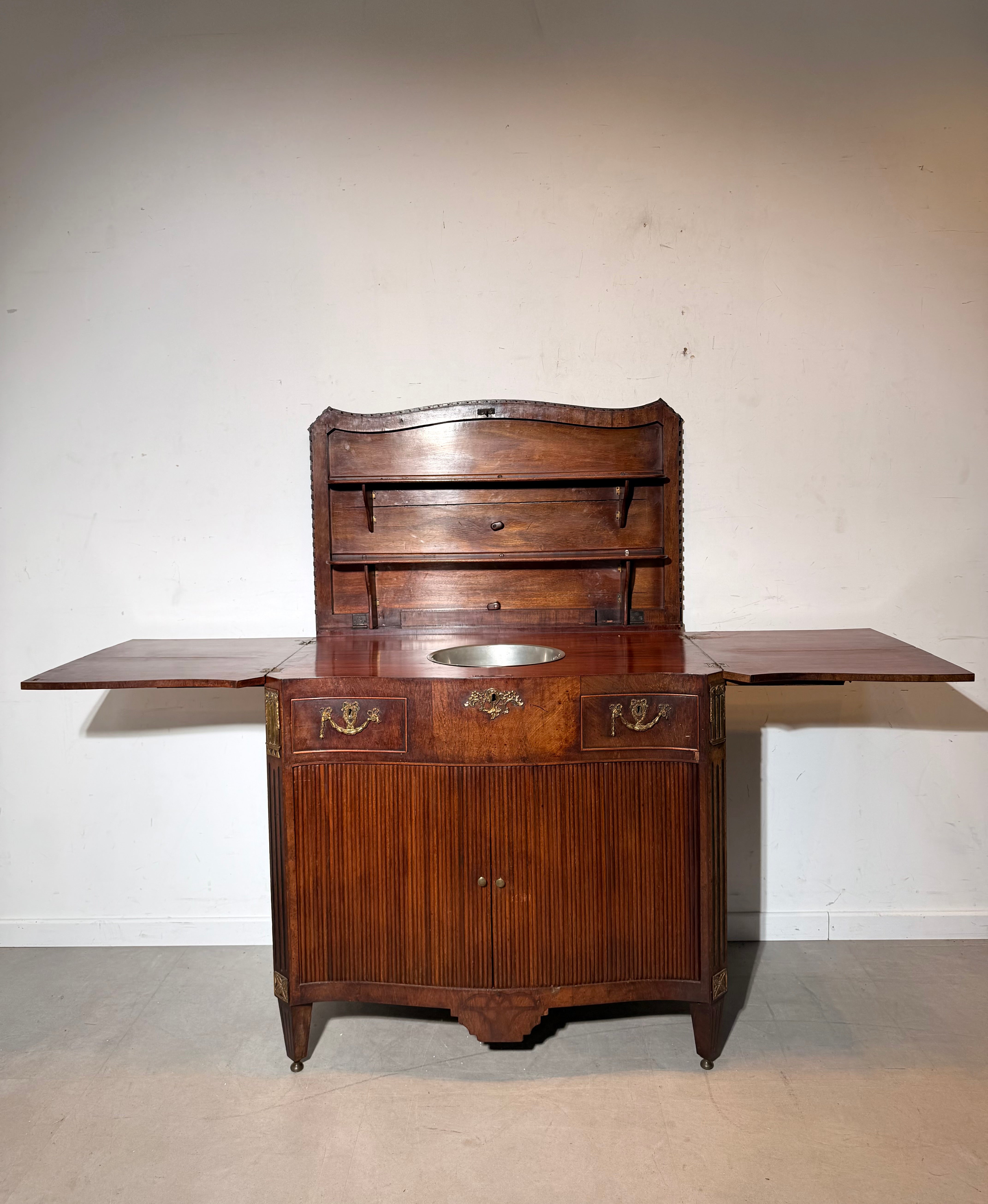 Antique Mahogany Washstand Cabinet