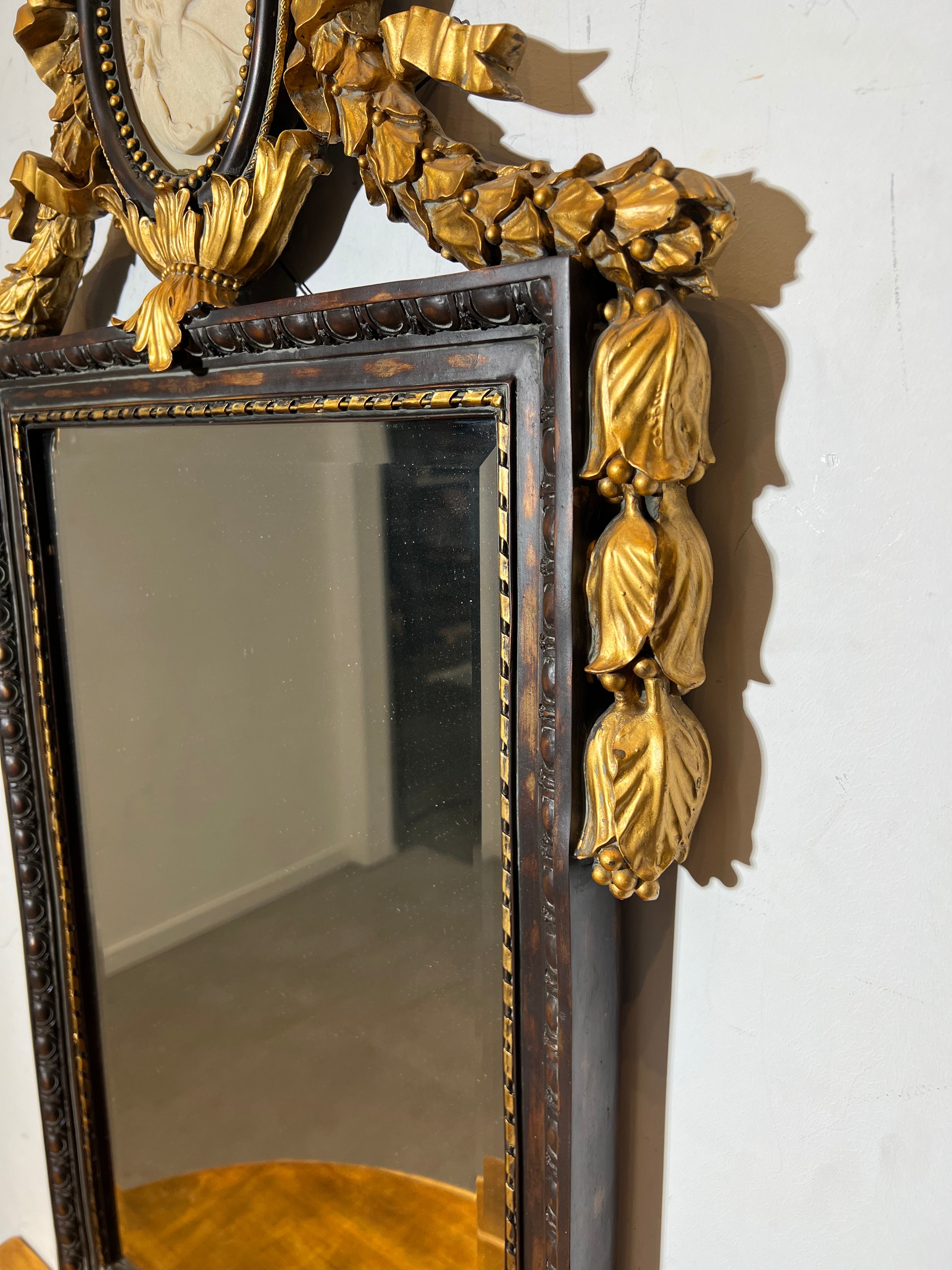 Louis XVI Style Giltwood Console Table with Mirror & Cameo Crest