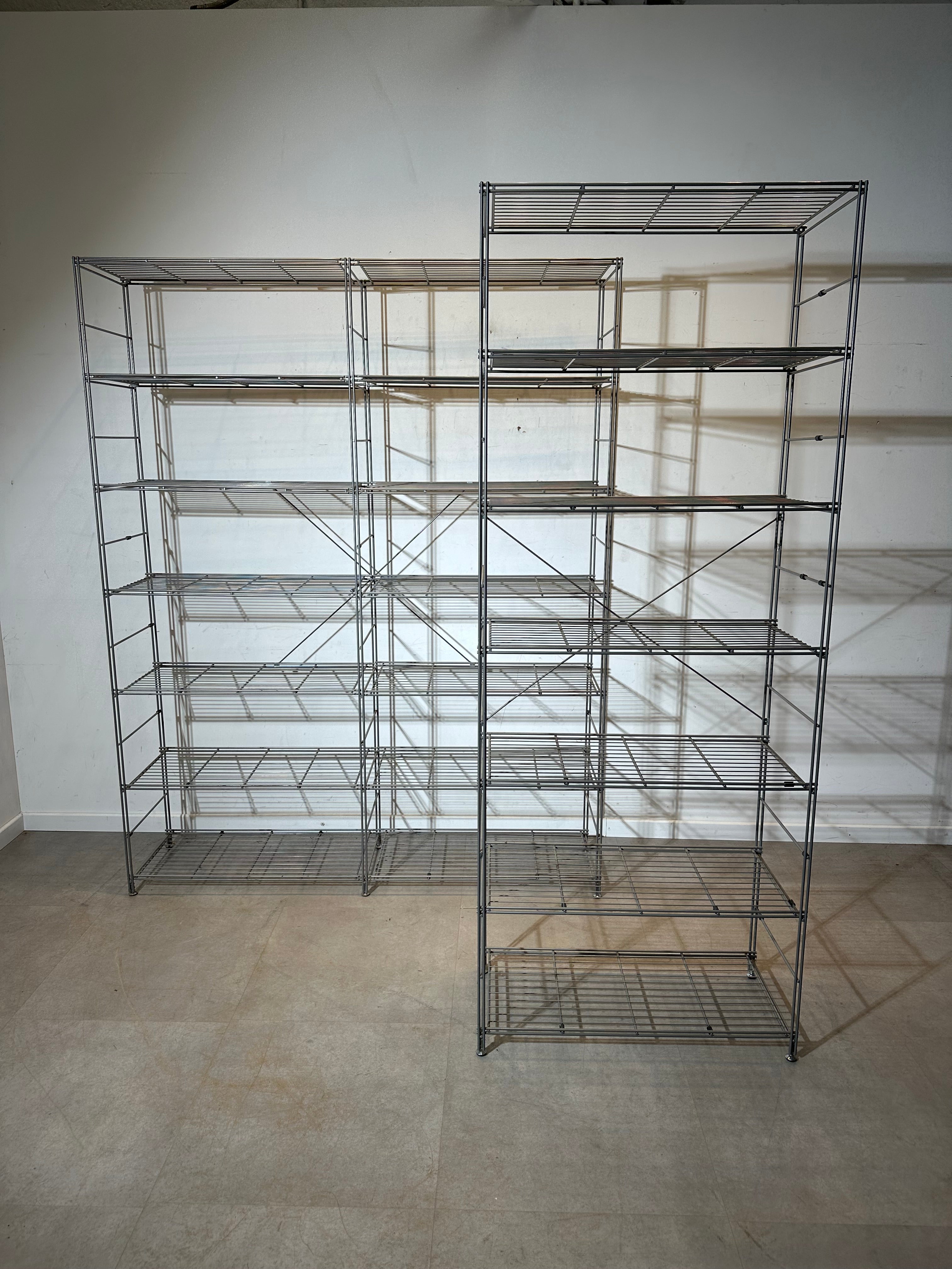 Industriële metalen draadplankunit