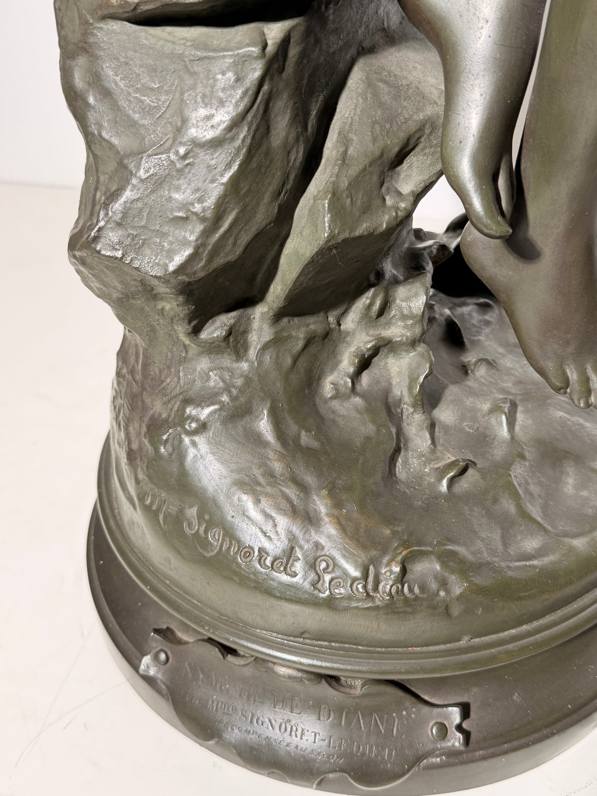 Nymphe de Diane – Antique Bronze Sculpture by Signoret-Ledieu – Rotating Base