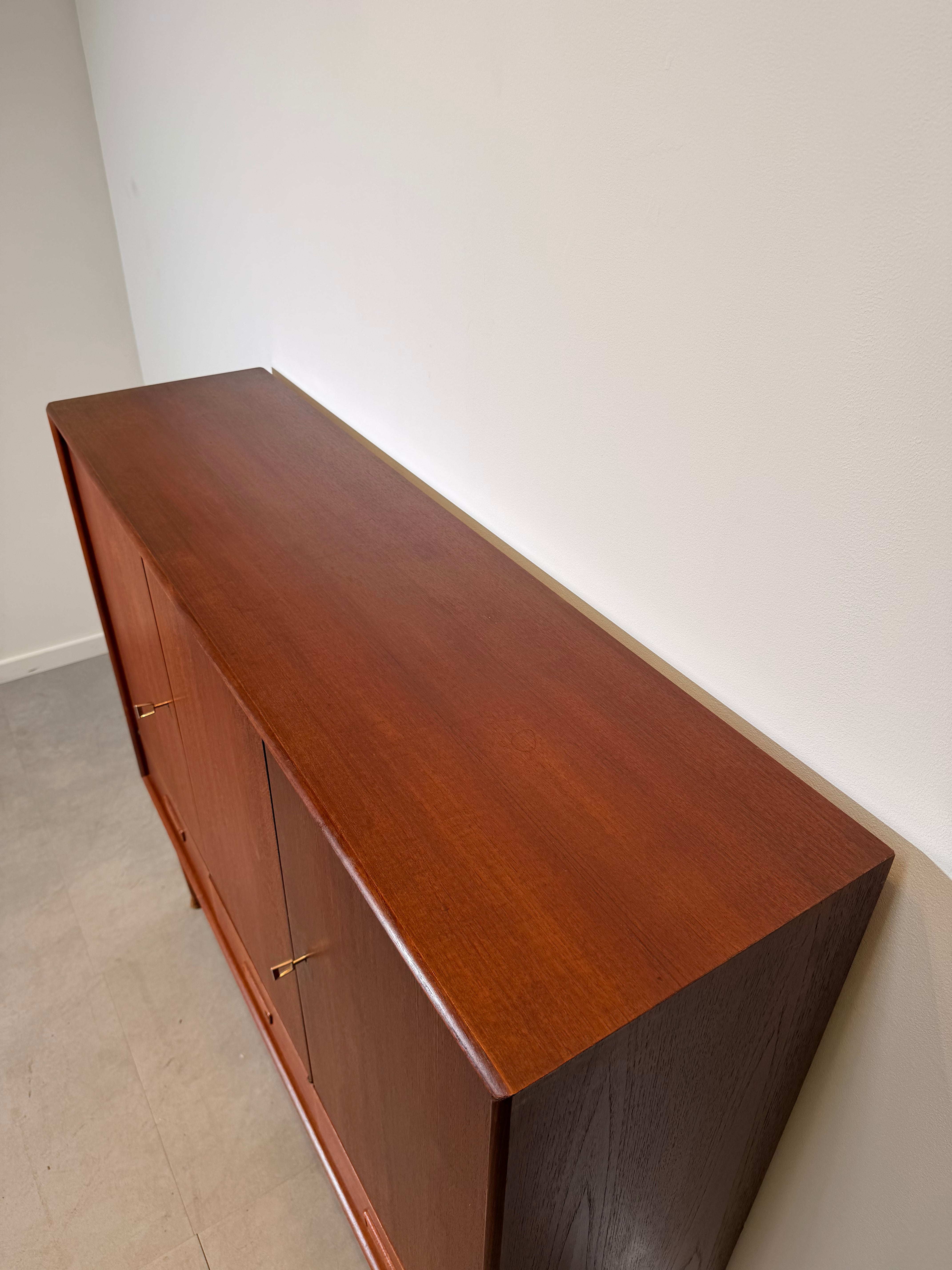 Vintage Mid-Century Teak Highboard / Drinks Cabinet – 1960s
