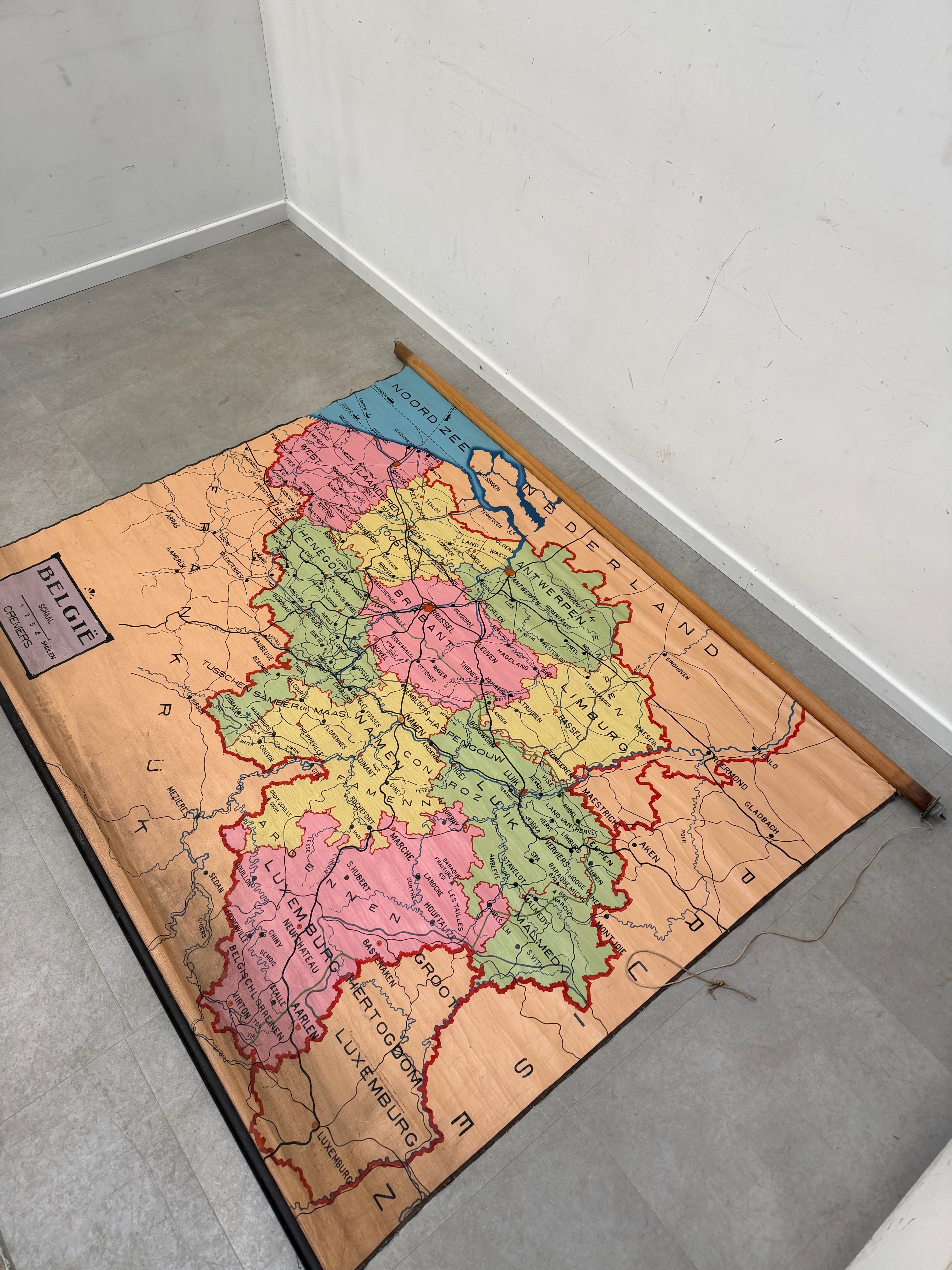 Vintage Belgian School Wall Map – Belgium & Surrounding Regions – 160 × 200 cm