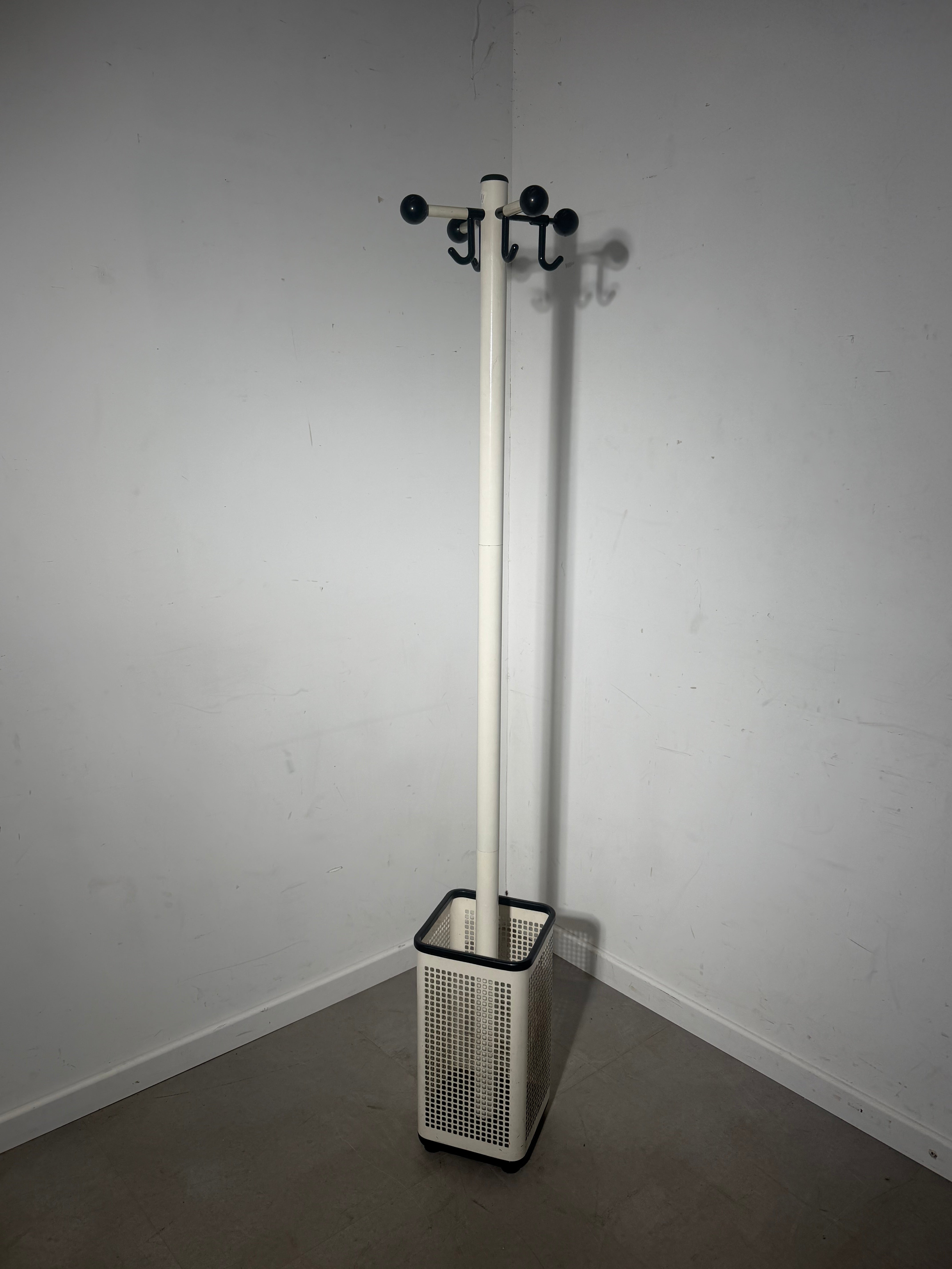 NEOLT Postmodern Coat Rack – Umbrella Stand – 185 cm