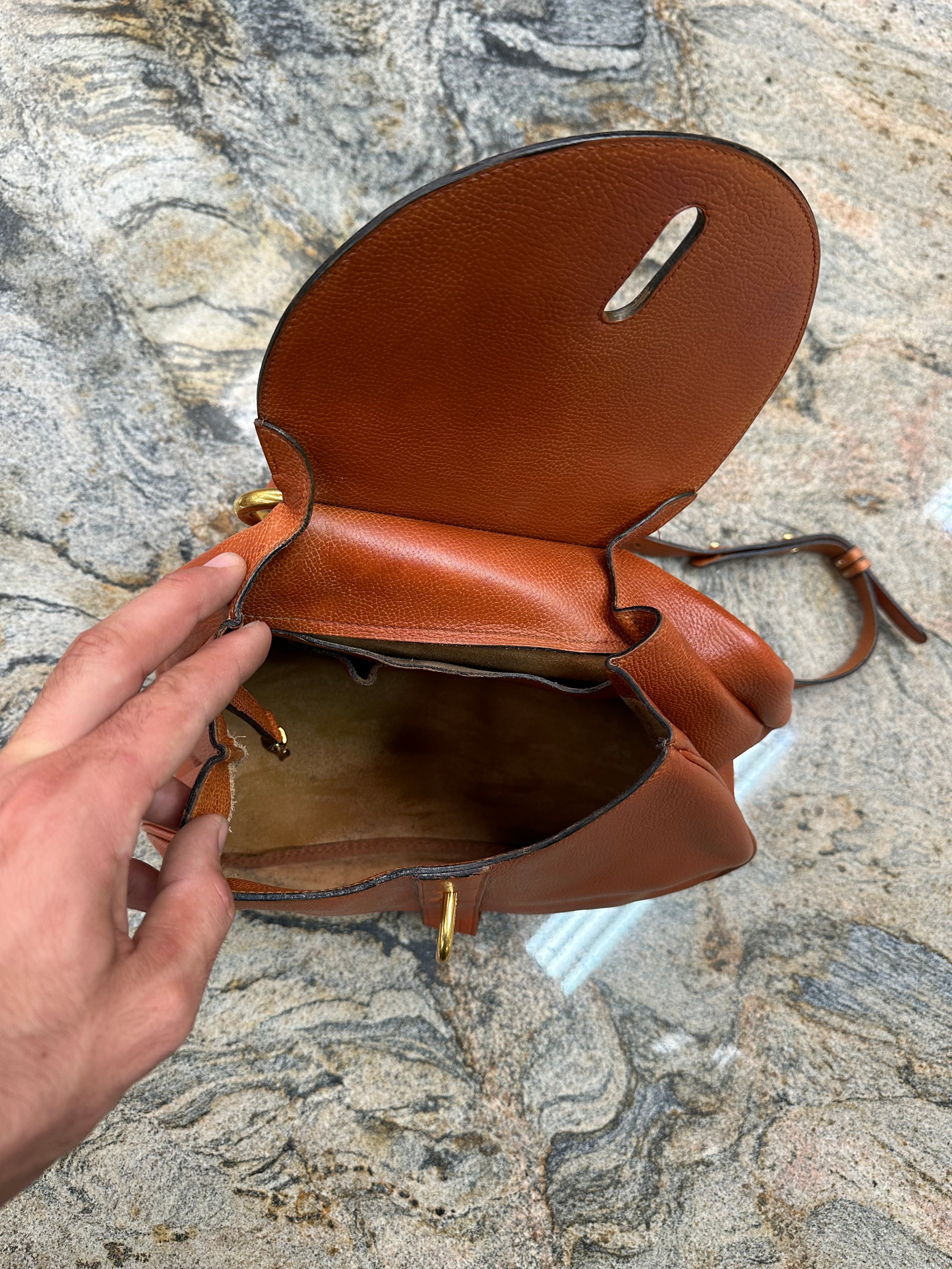 Vintage « Cerceau » Delvaux Sac bandoulière Cognac