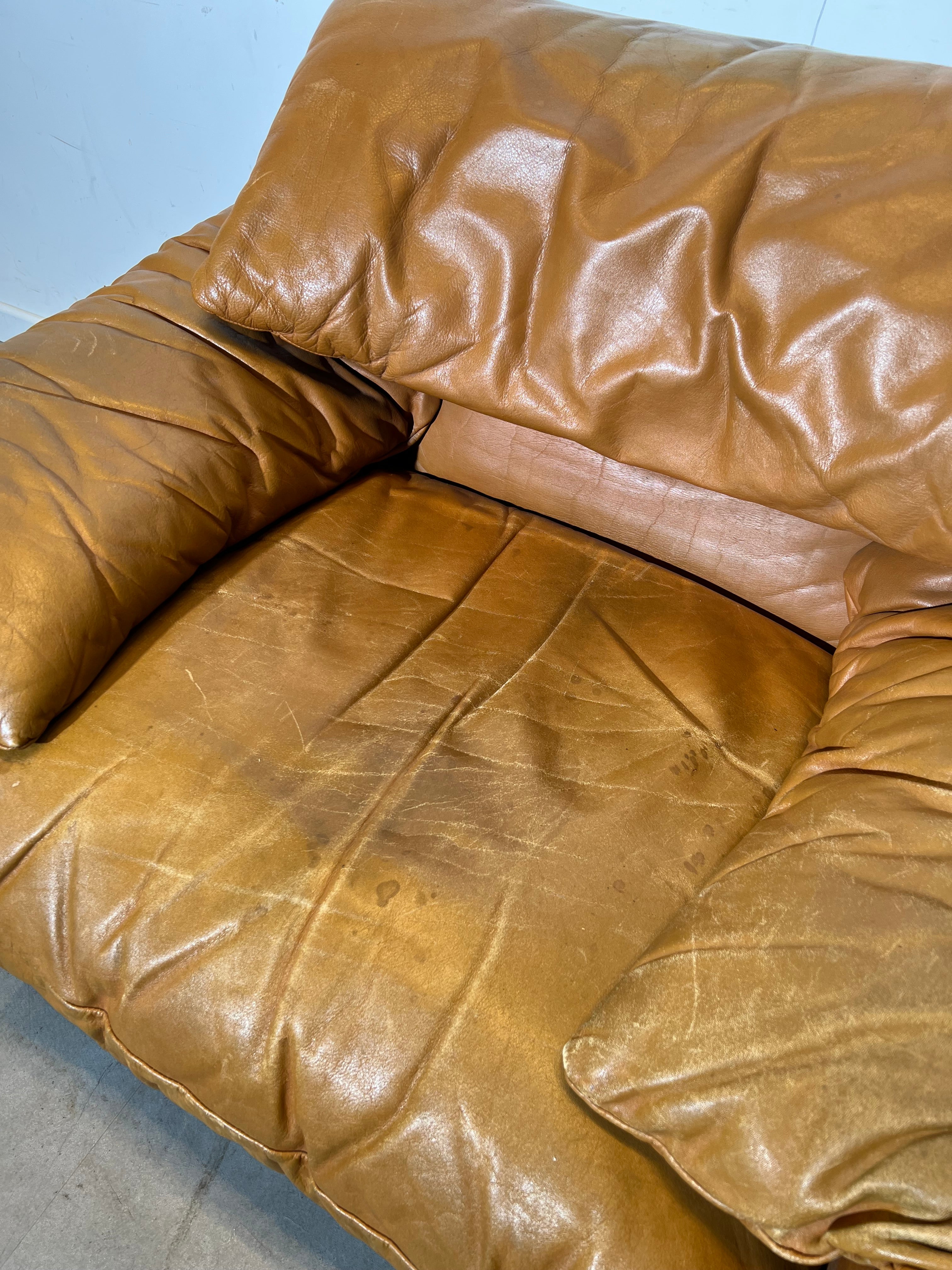 Cassina Maralunga Leather Lounge Chair by Vico Magistretti