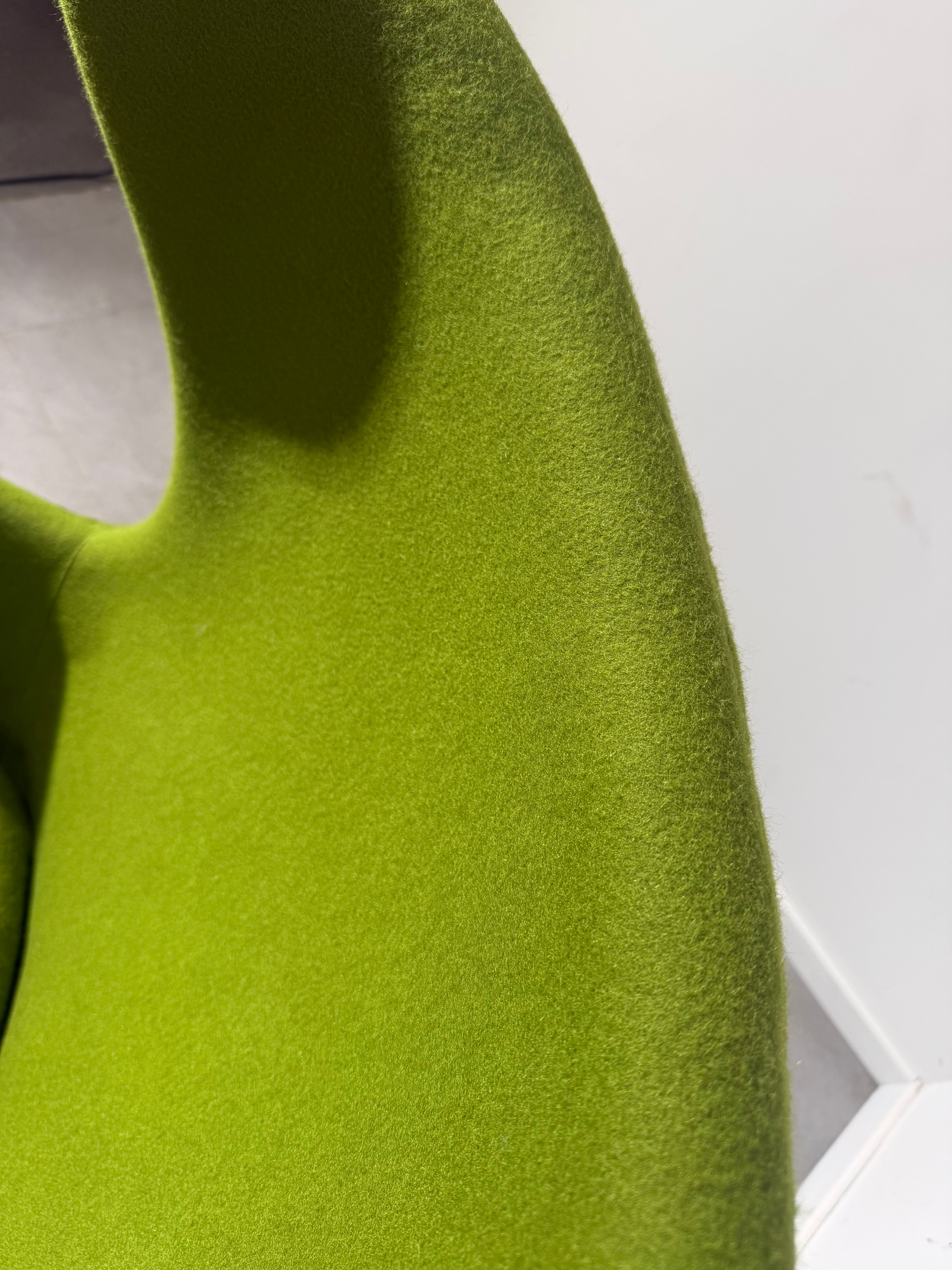 Egg Chair Replica – Newly Upholstered | Swivel Lounge Chair