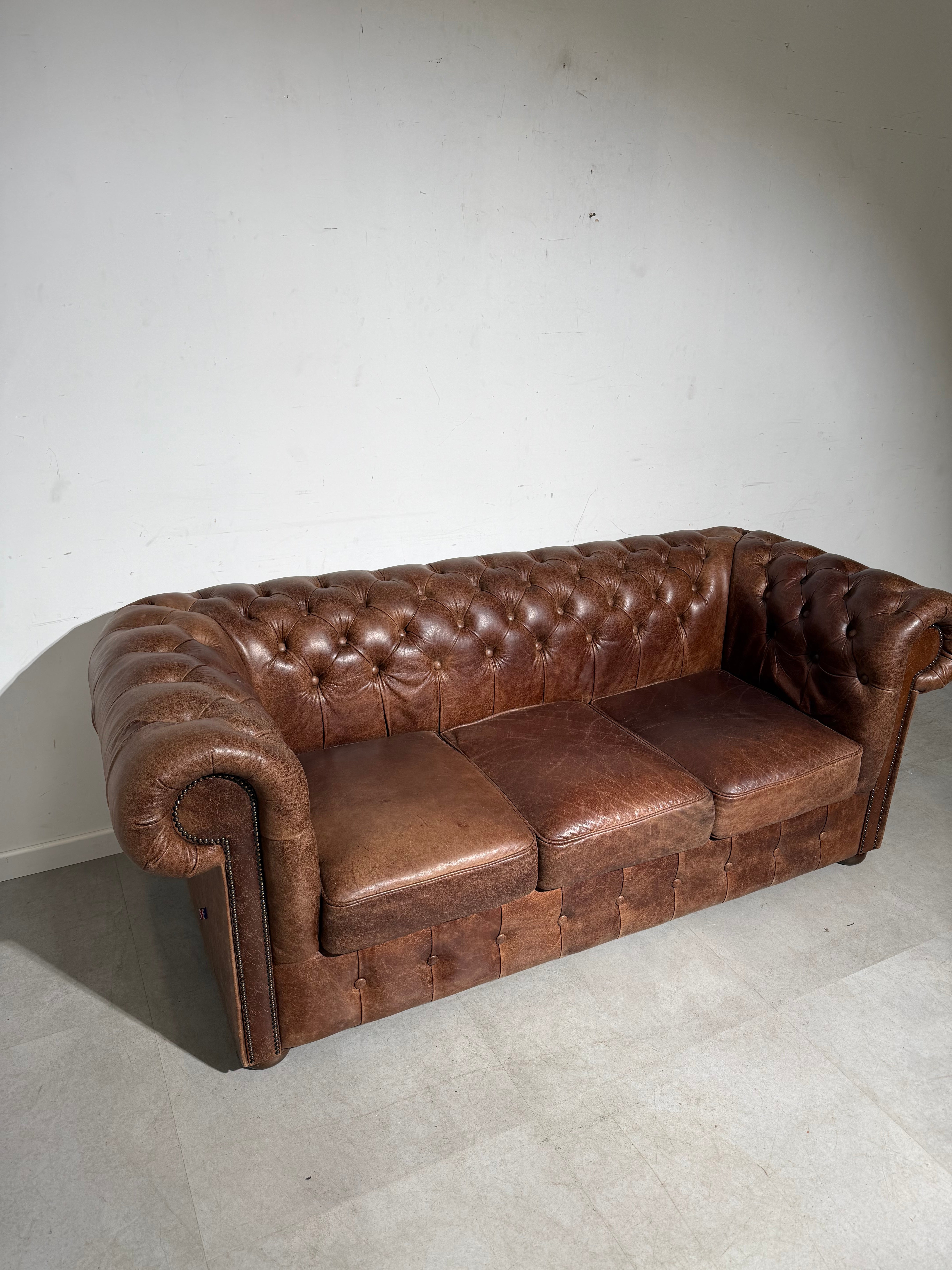 Vintage Chesterfield 3-Seater in Cognac Leather