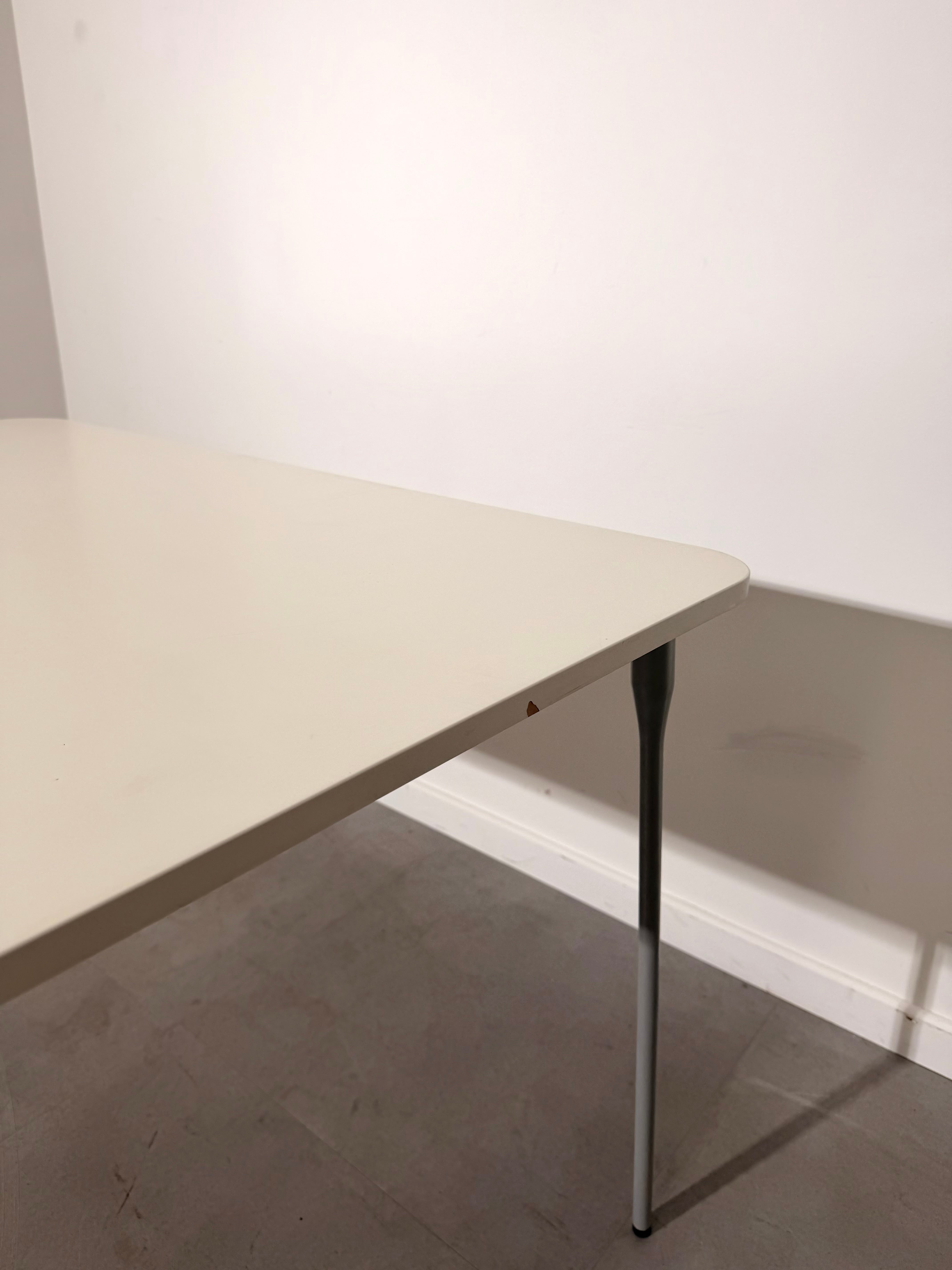 Magis Centomila Tavolo by James Irvine – White Dining / Desk Table