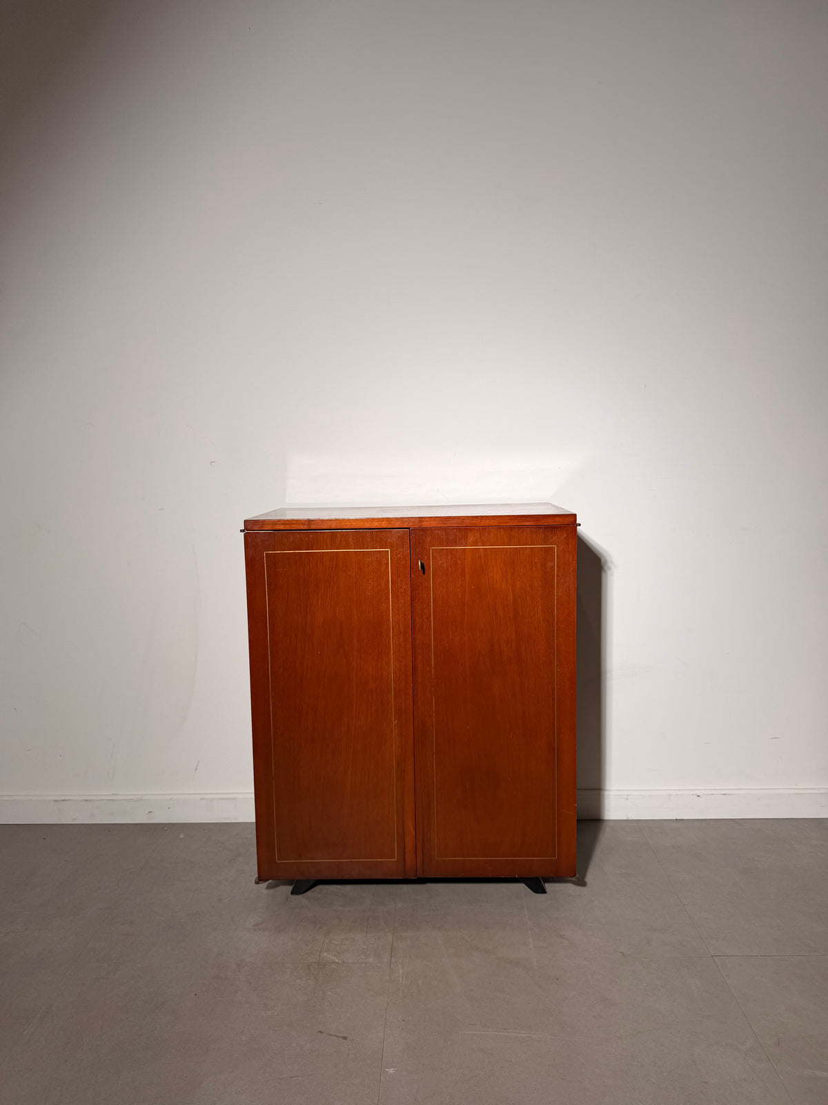 Vintage Mid-Century Wooden Cabinet