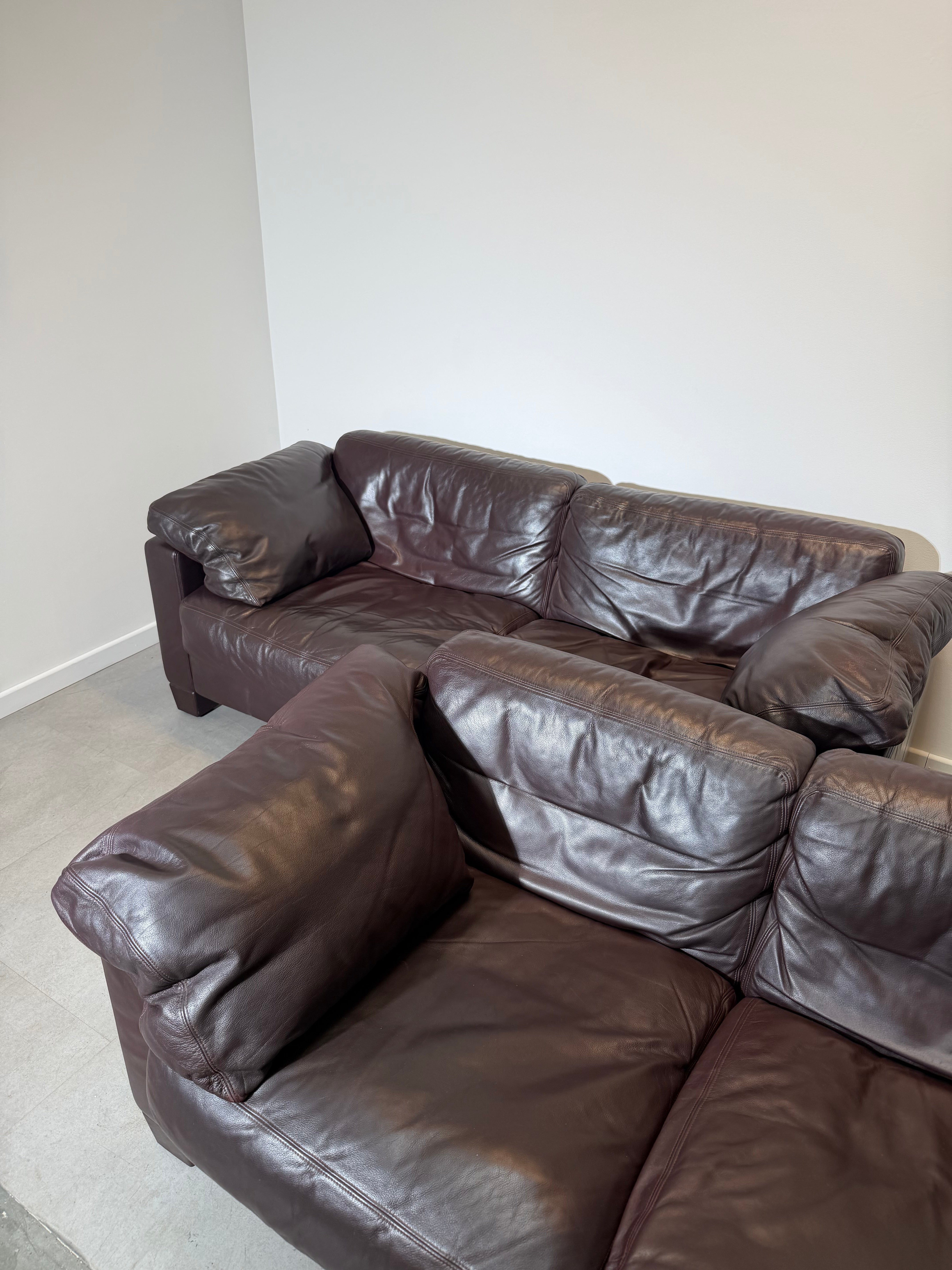 Desede DS 17 Dark Burgundy Brown Sofa Set 3+2