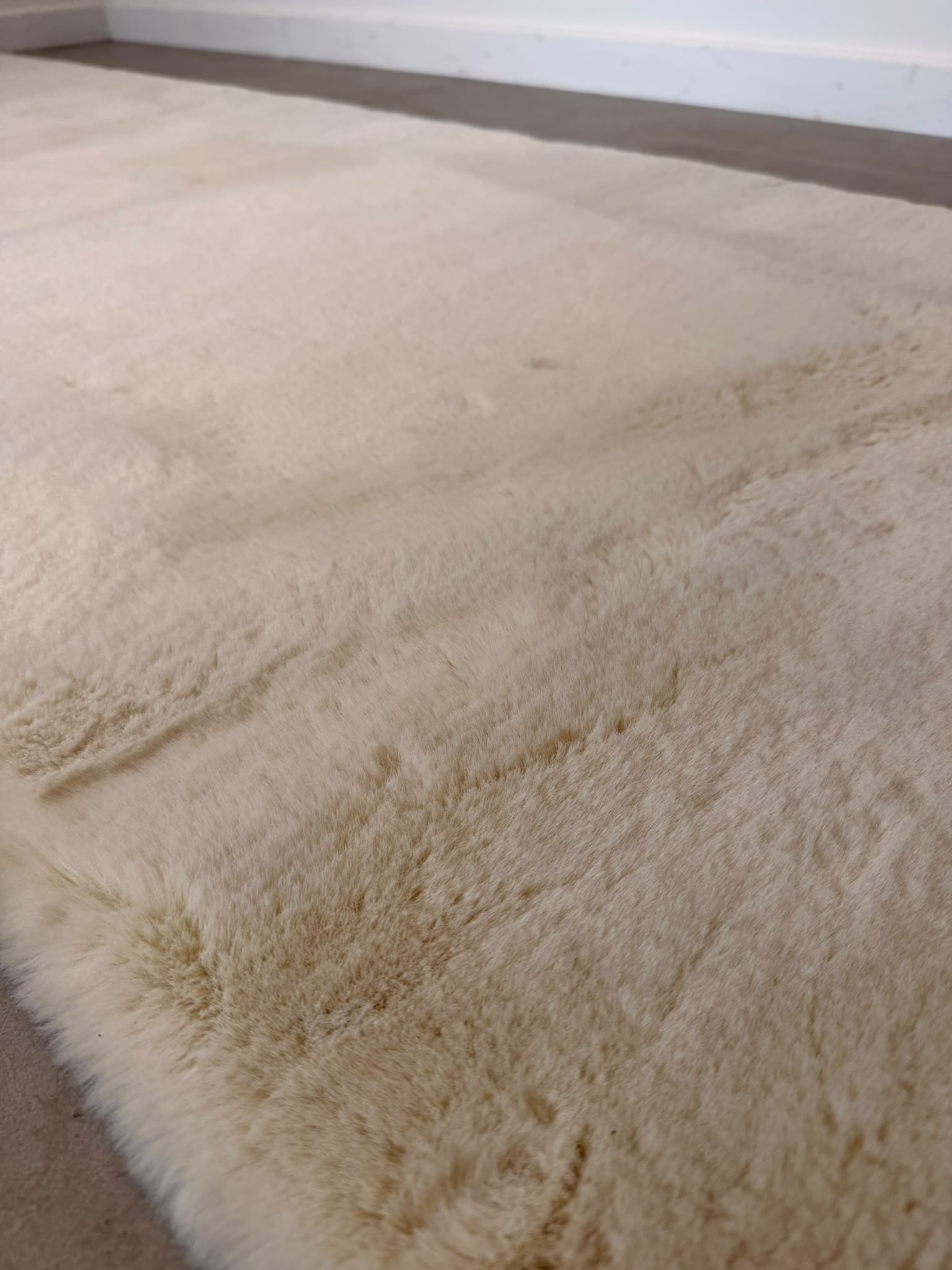 Dave Runner Rug – Soft Ivory Long-Pile Carpet 240 x 80 cm