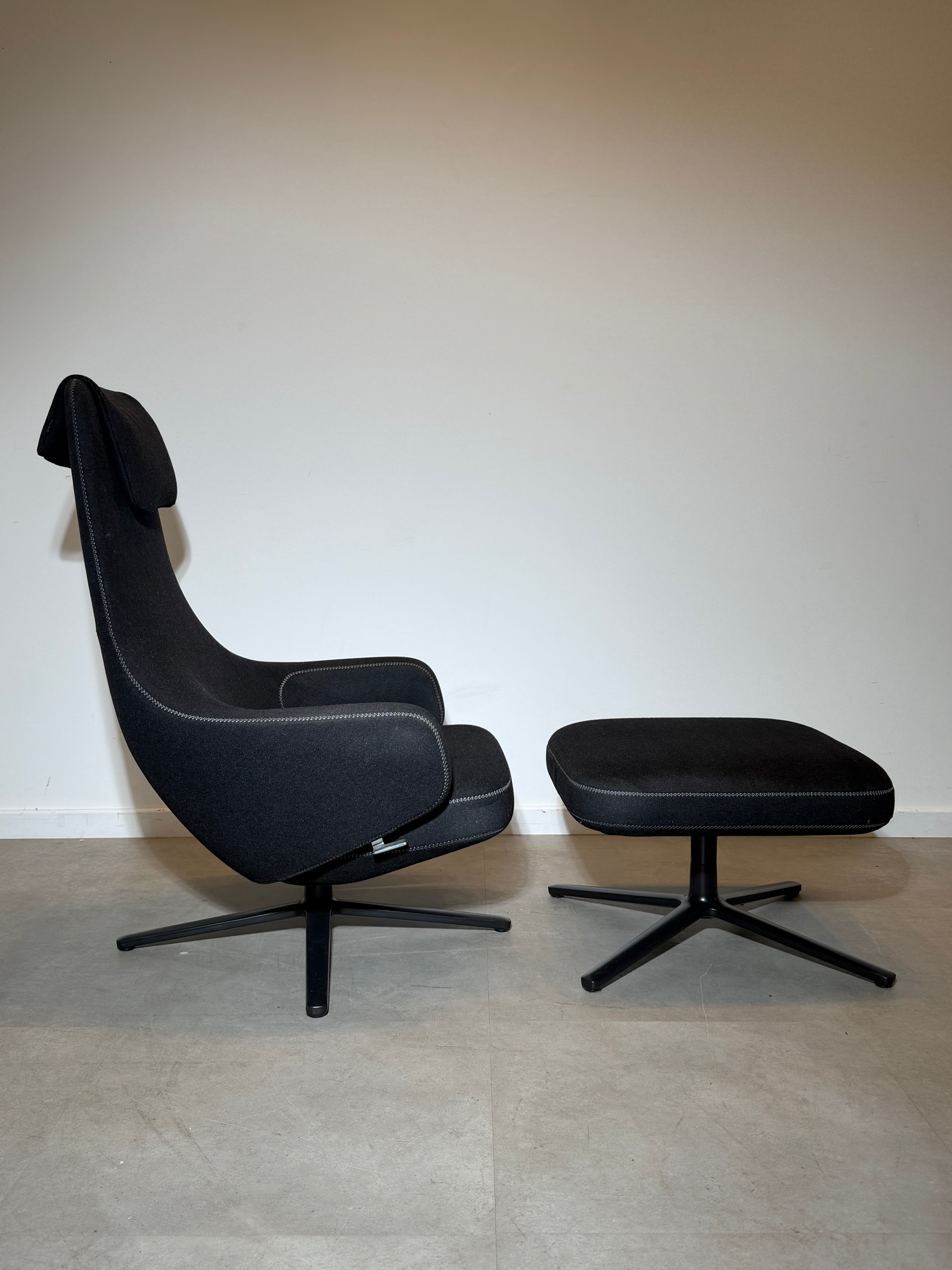 Vitra Repos Lounge Chair with Ottoman – Antonio Citterio