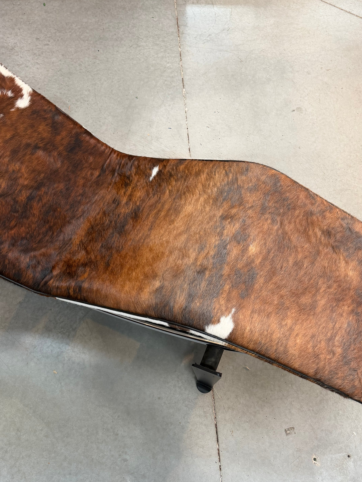 Original Cassina LC4 “Pony” Chaise Longue — Le Corbusier, Pierre Jeanneret & Charlotte Perriand