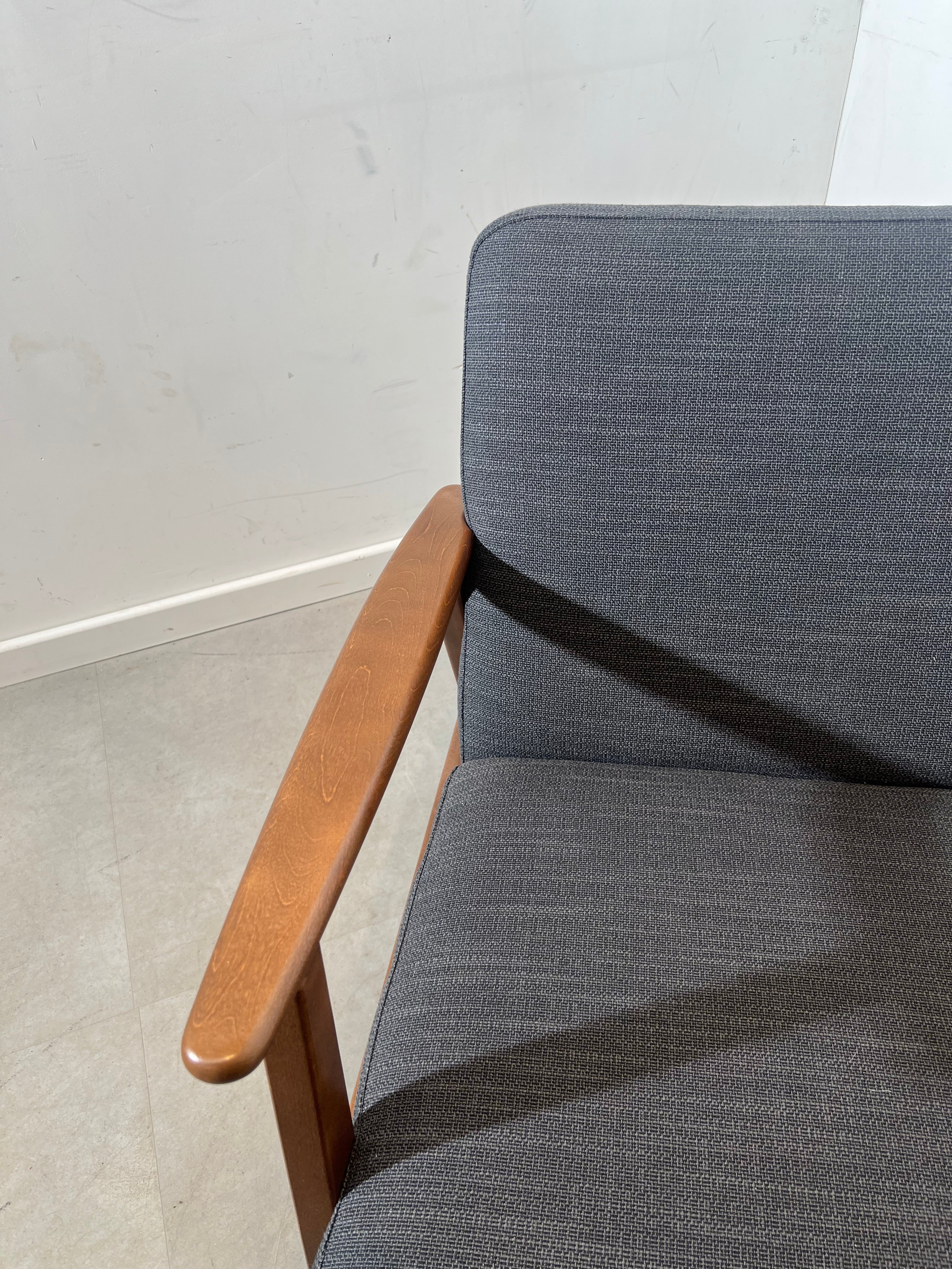 IKEA Ekenäset Lounge Chair