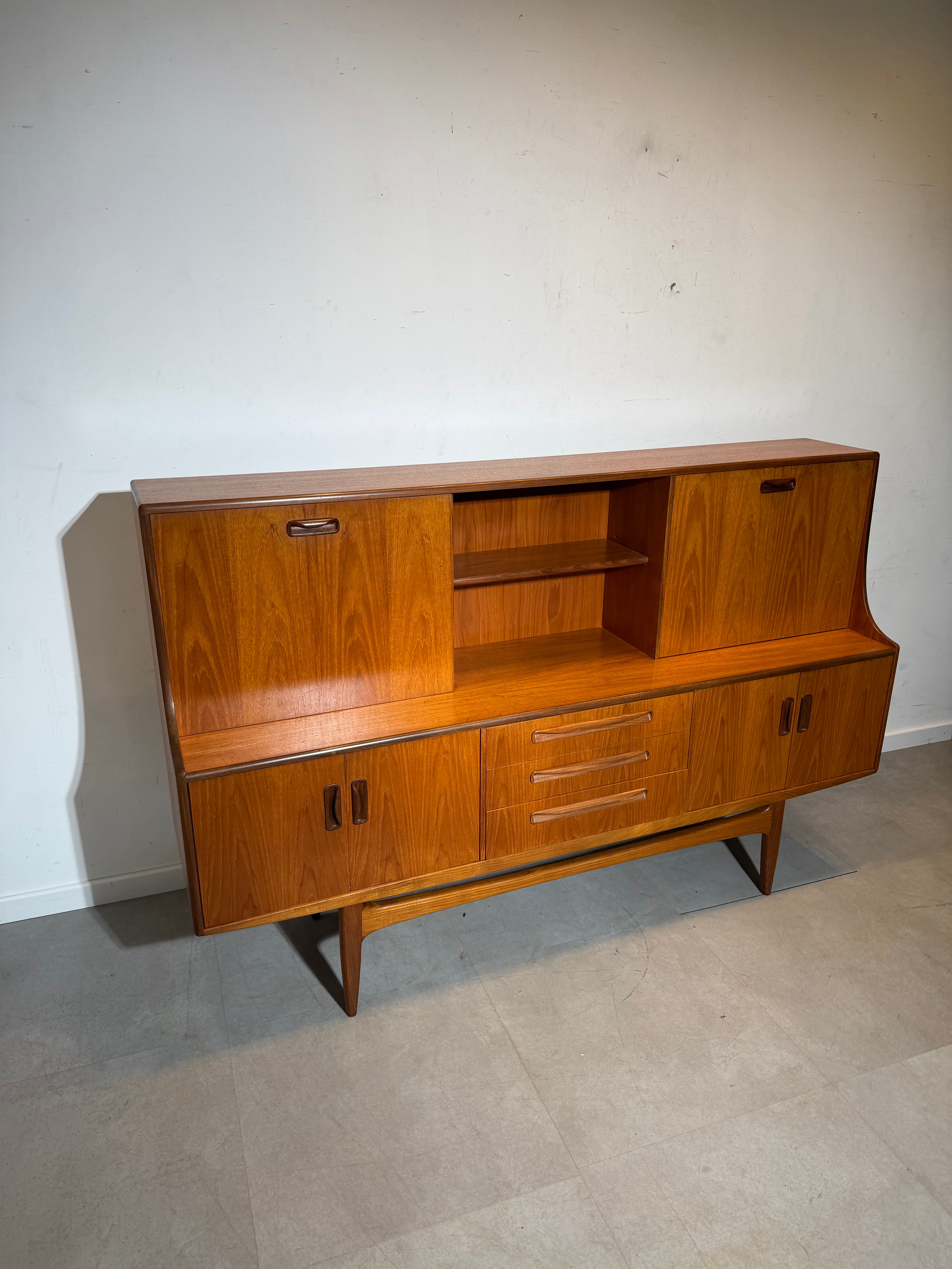 G-Plan “Fresco” Highboard – Mid-Century Modern (1960s)