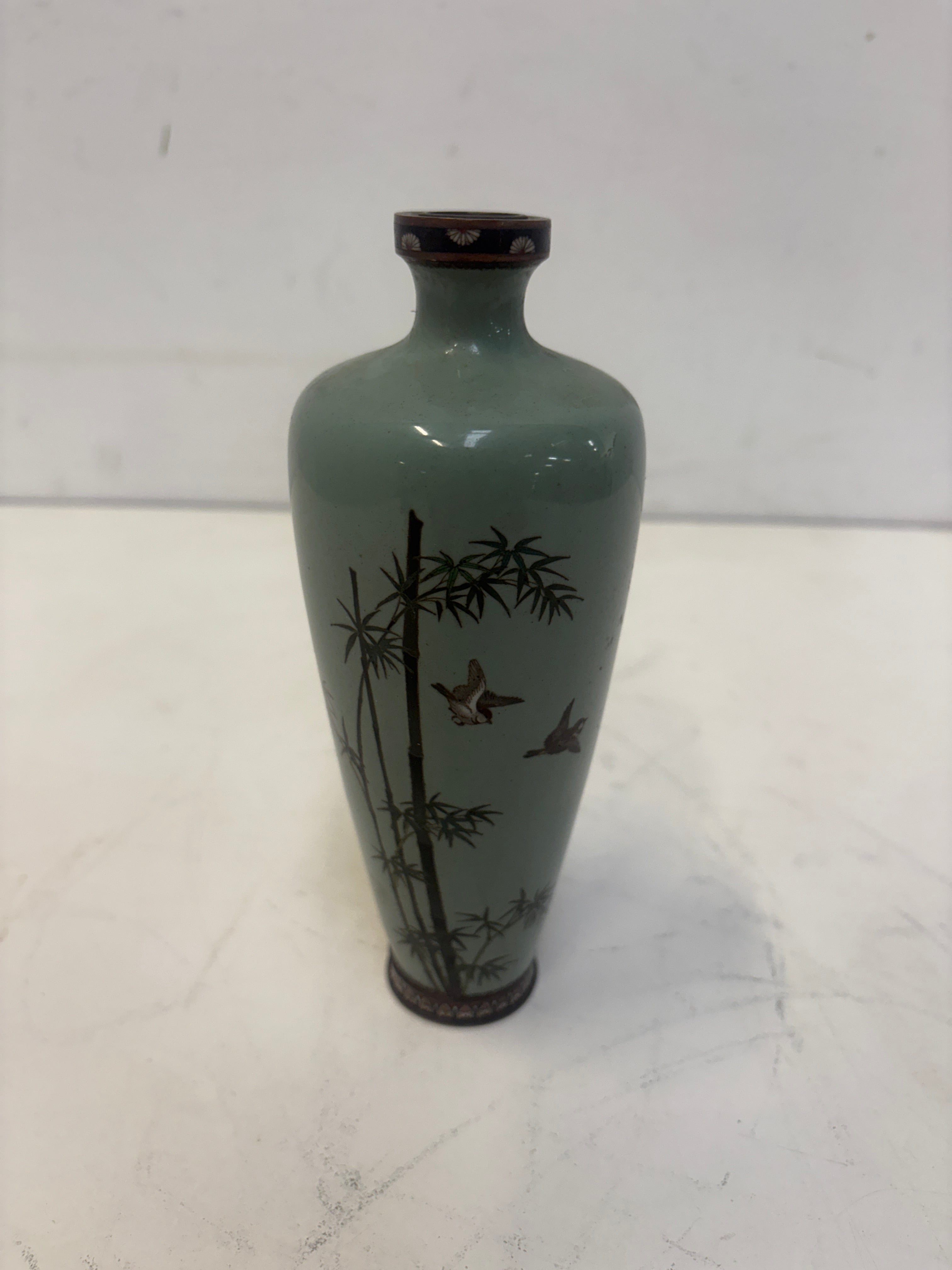 Vase Cloisonné Japonais – Période Meiji – Motif Oiseau – 19 cm