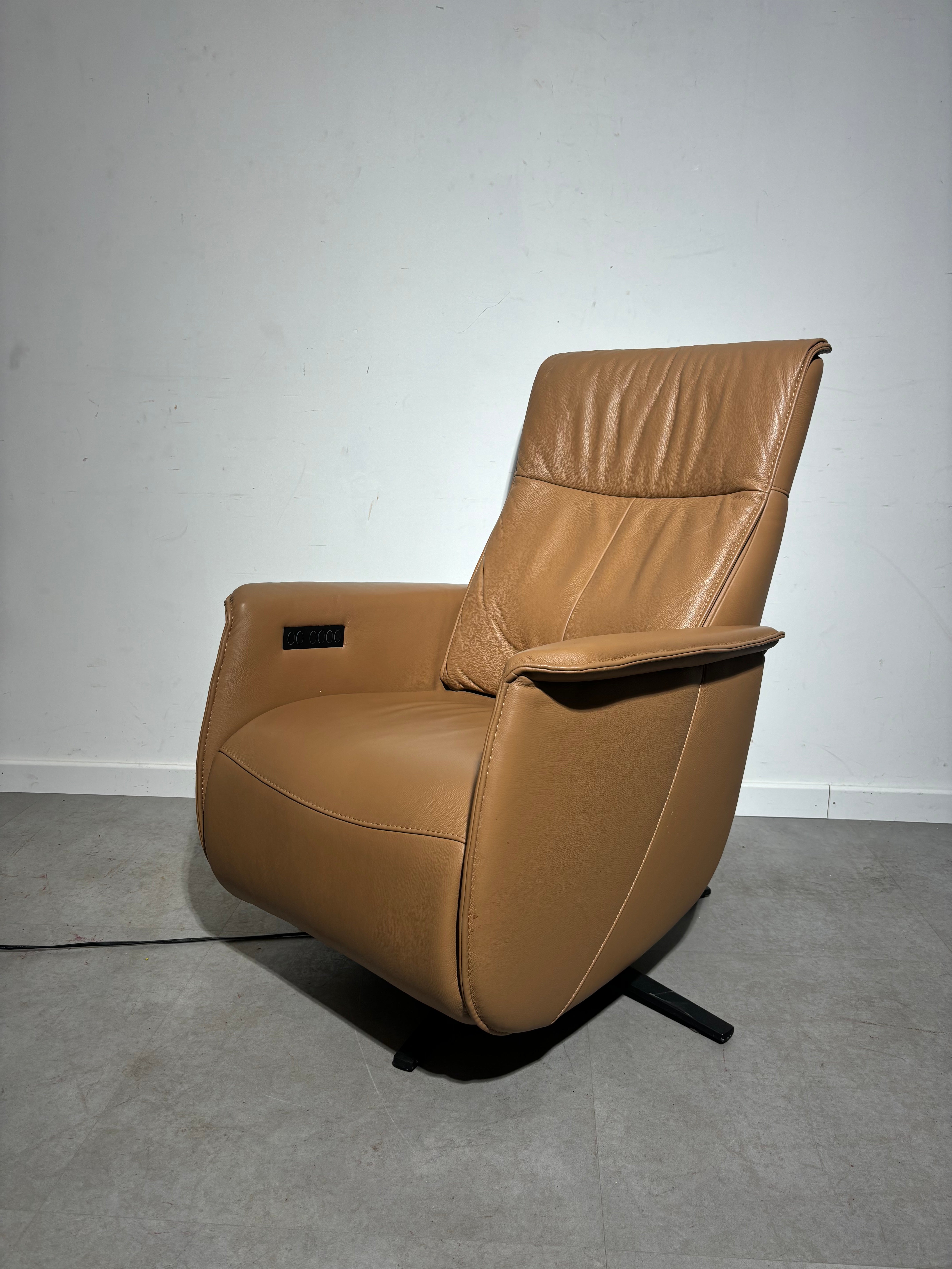 Relaxchair cognac brown leather