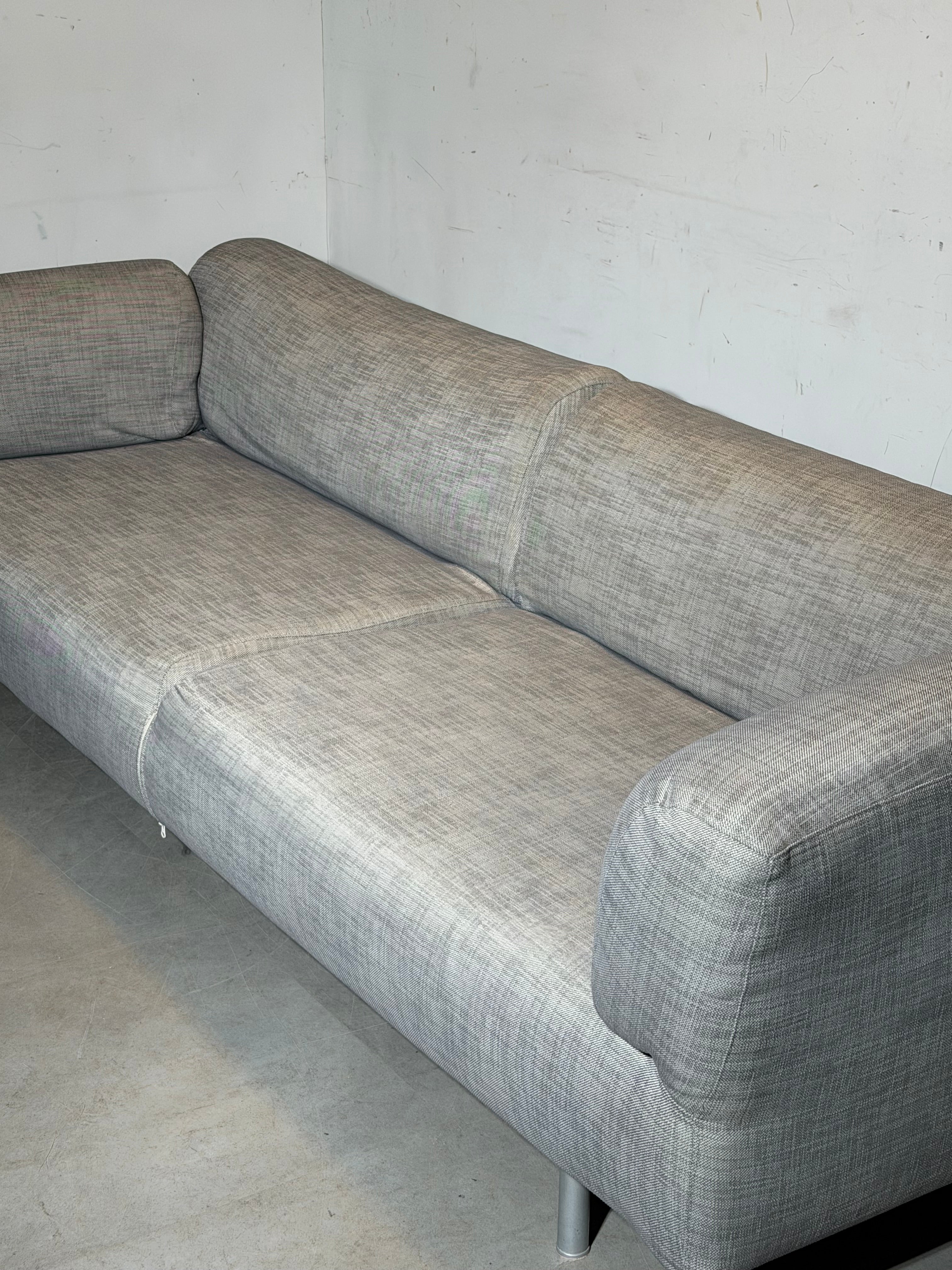 Cassina Met 250 Sofa – Grey Fabric