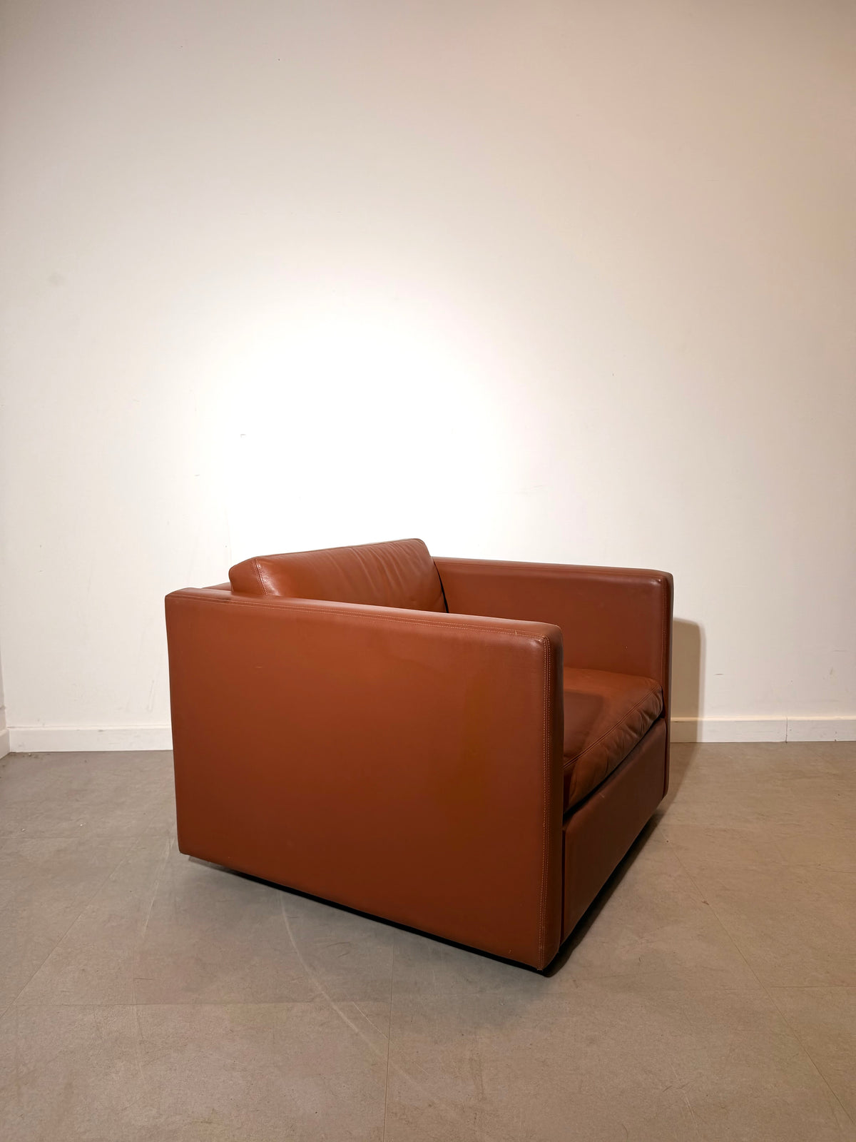Vintage Knoll Leather Lounge Chair