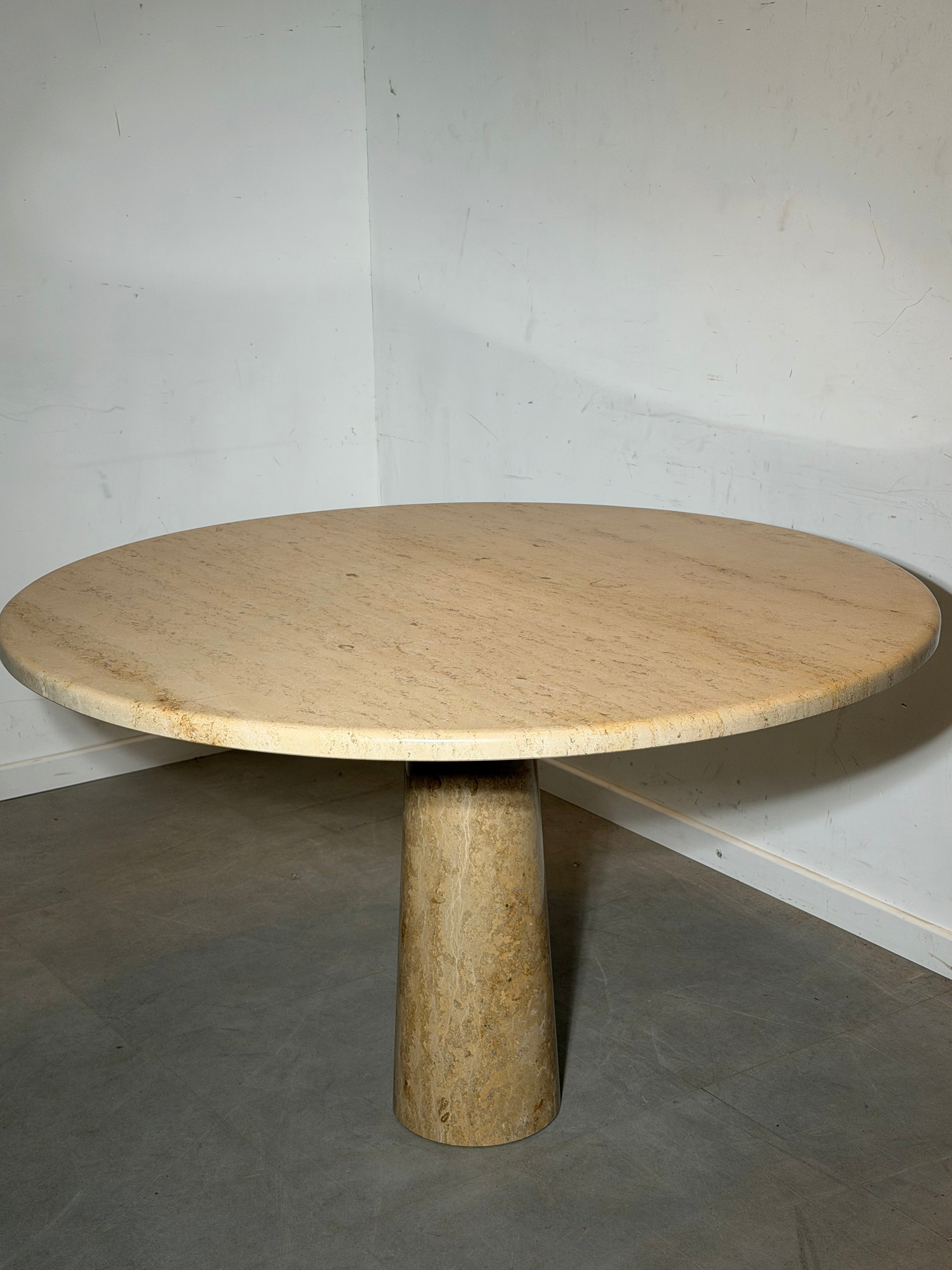 Vintage Jura stone pedestal dining table – Ø125 cm