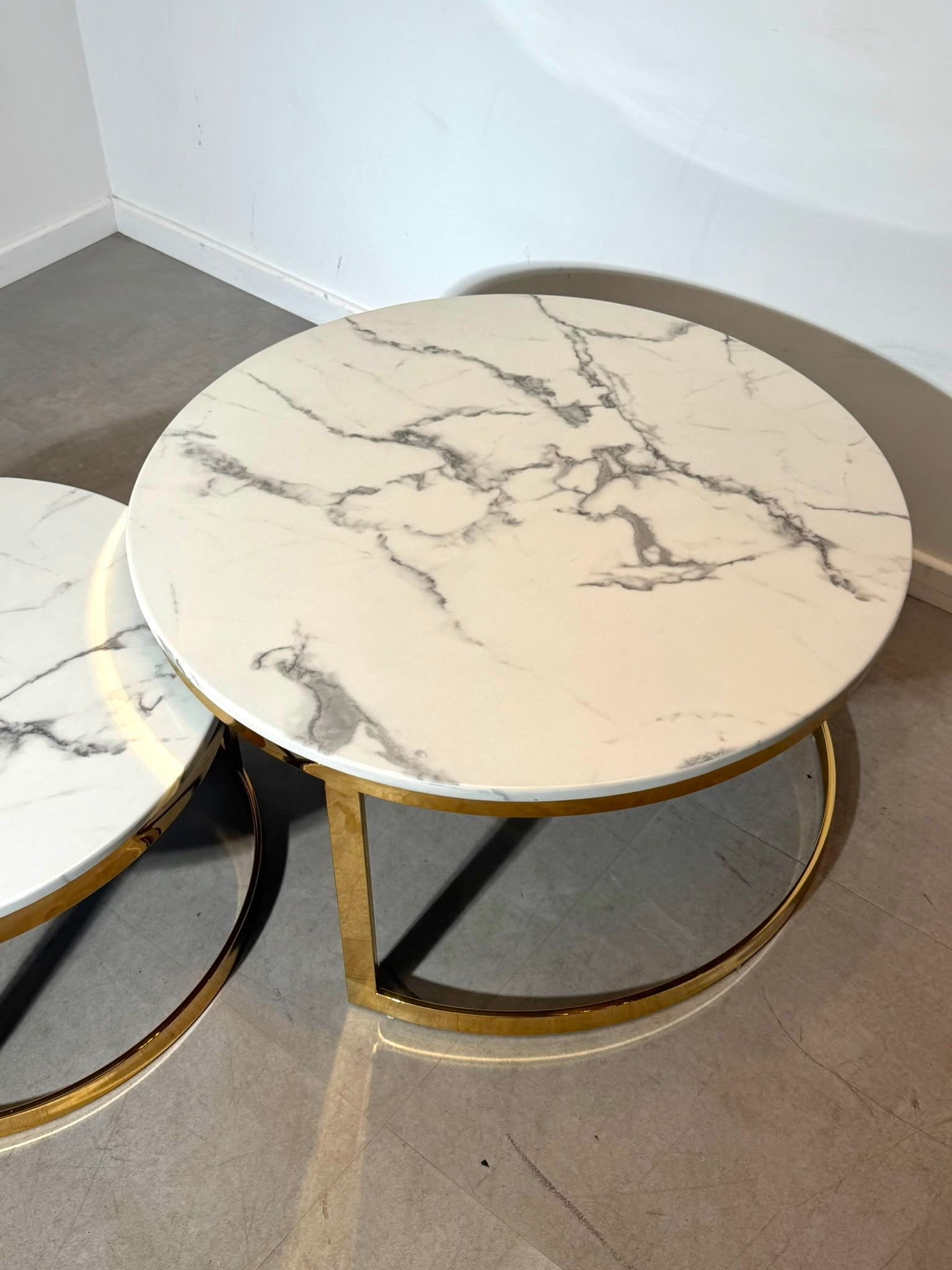 Set of Two Round Marble Look Coffee Tables