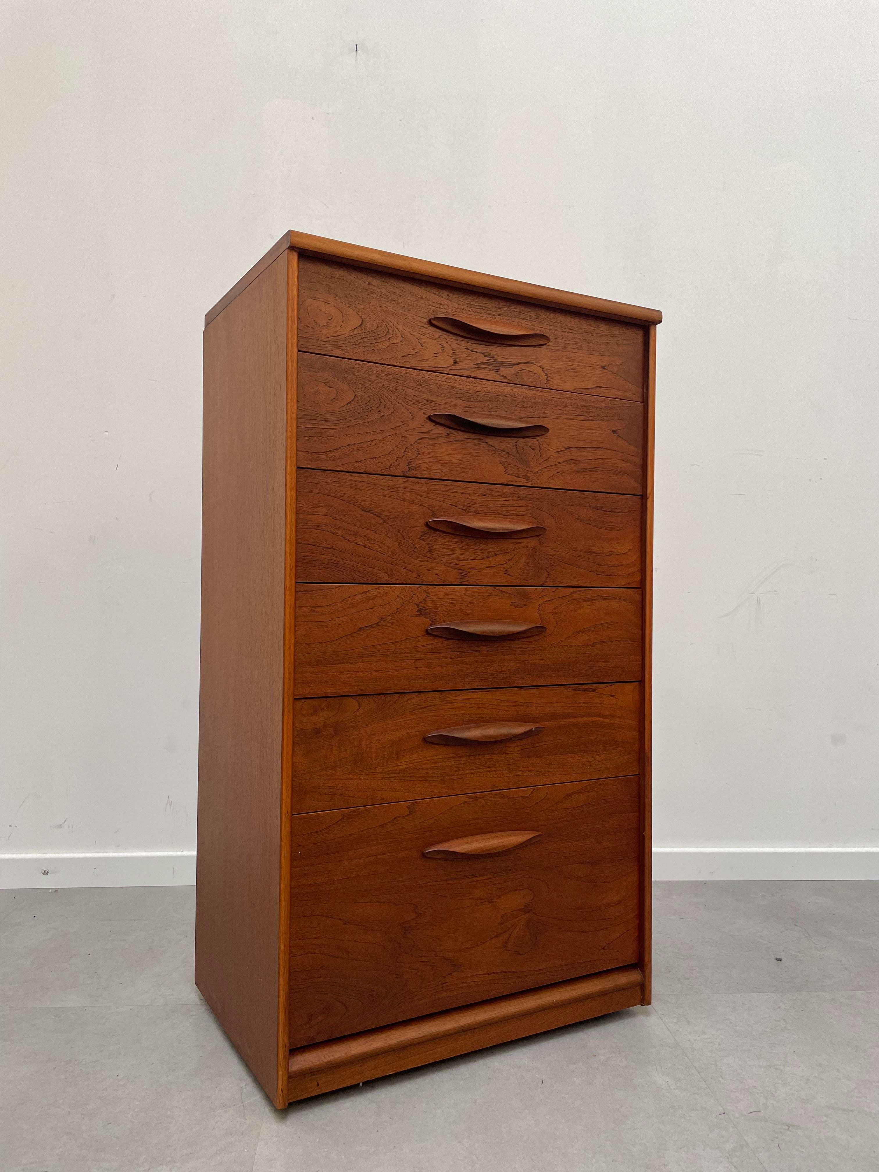 Austinsuite chest of drawers (6)