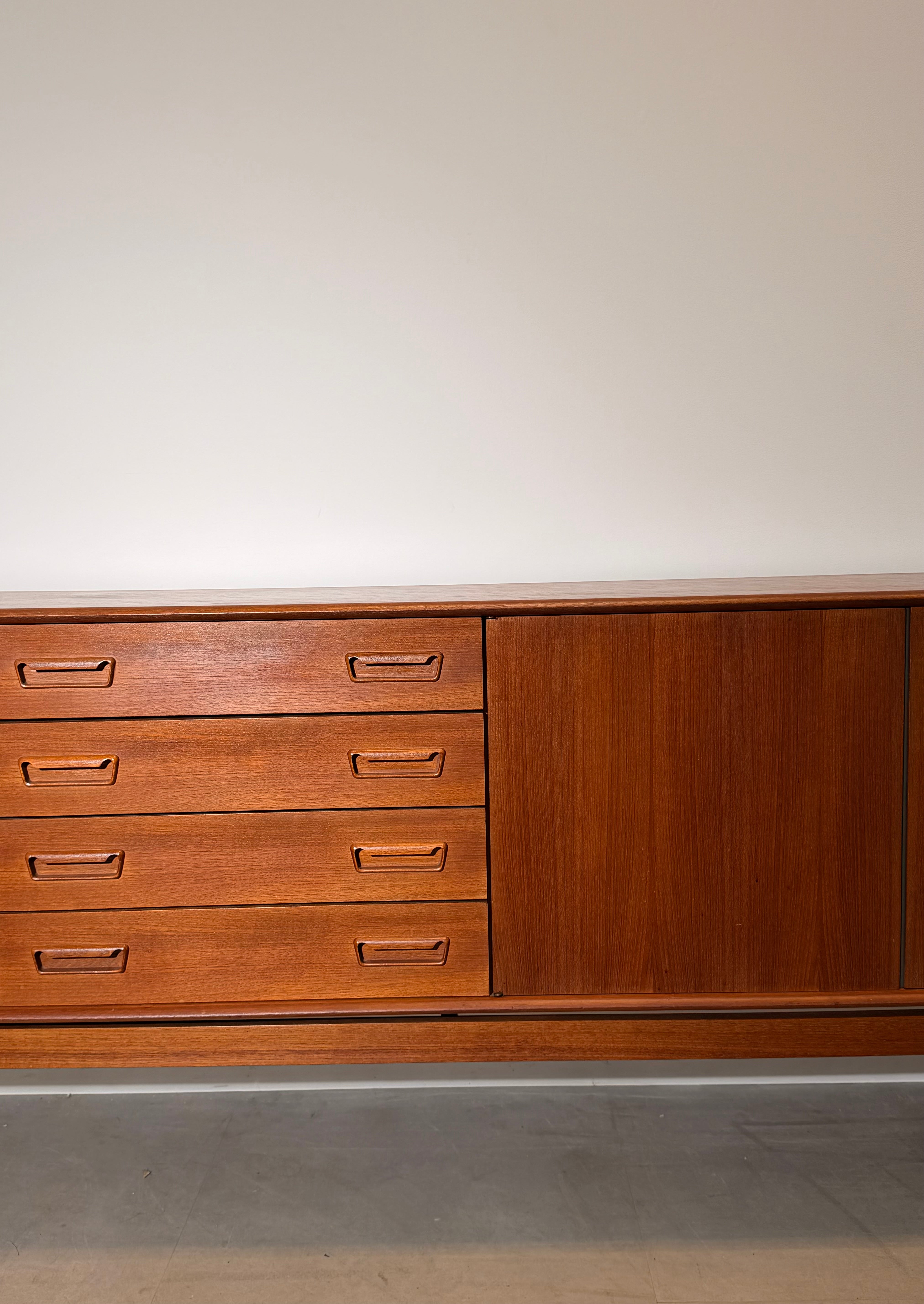 Vintage Mid-Century Teak Sideboard – 1960s
