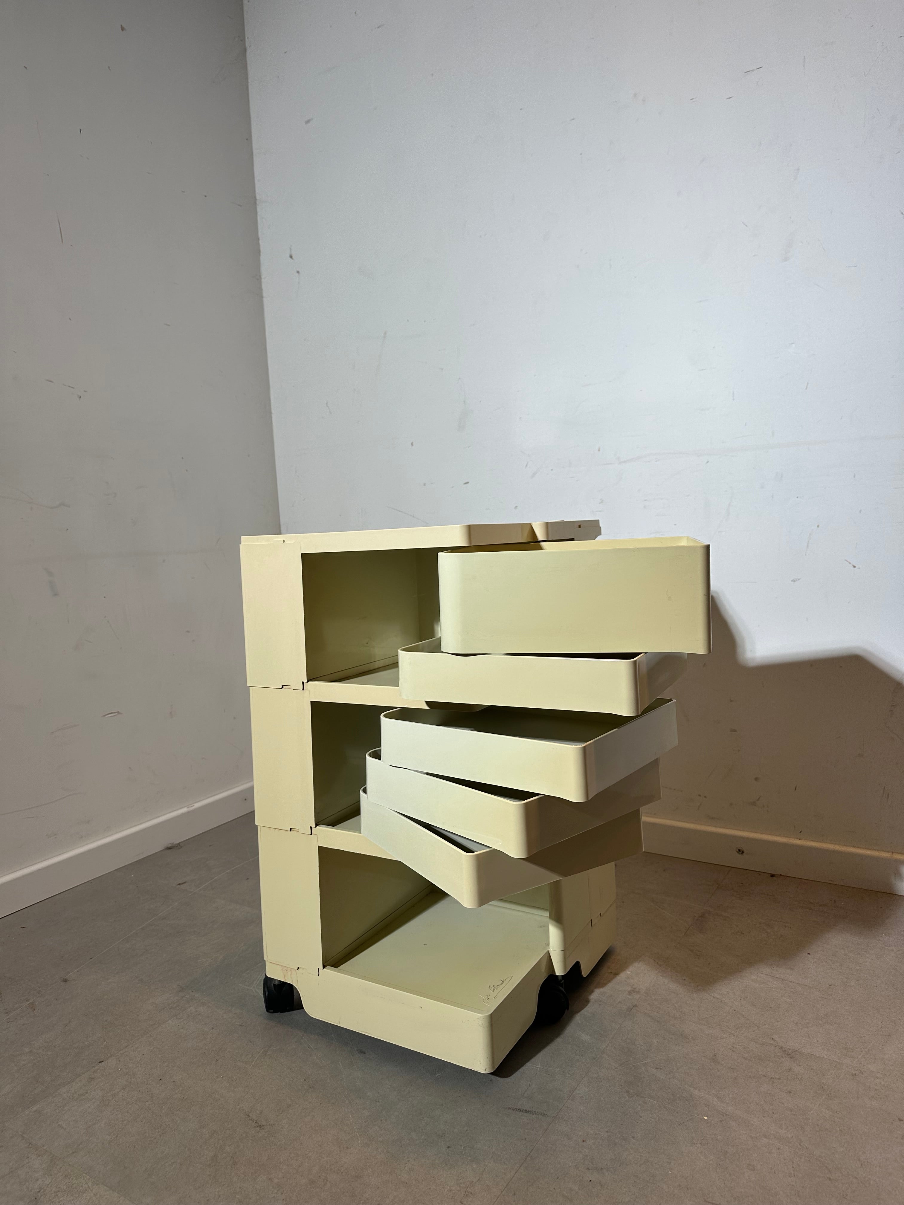 Joe Colombo “Boby” Trolley